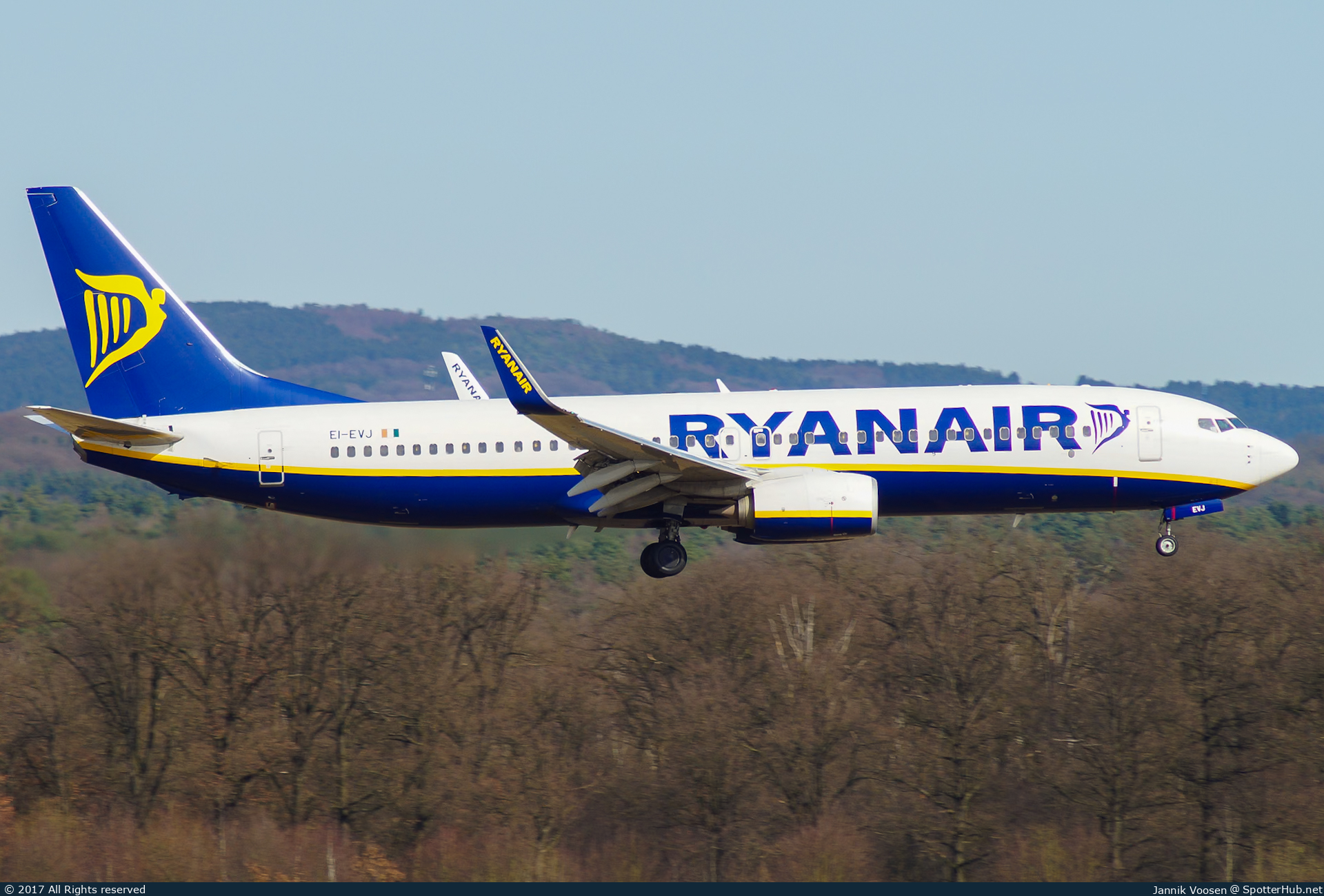 Photo of EI-EVJ - Boeing 737-8AS operated by Ryanair