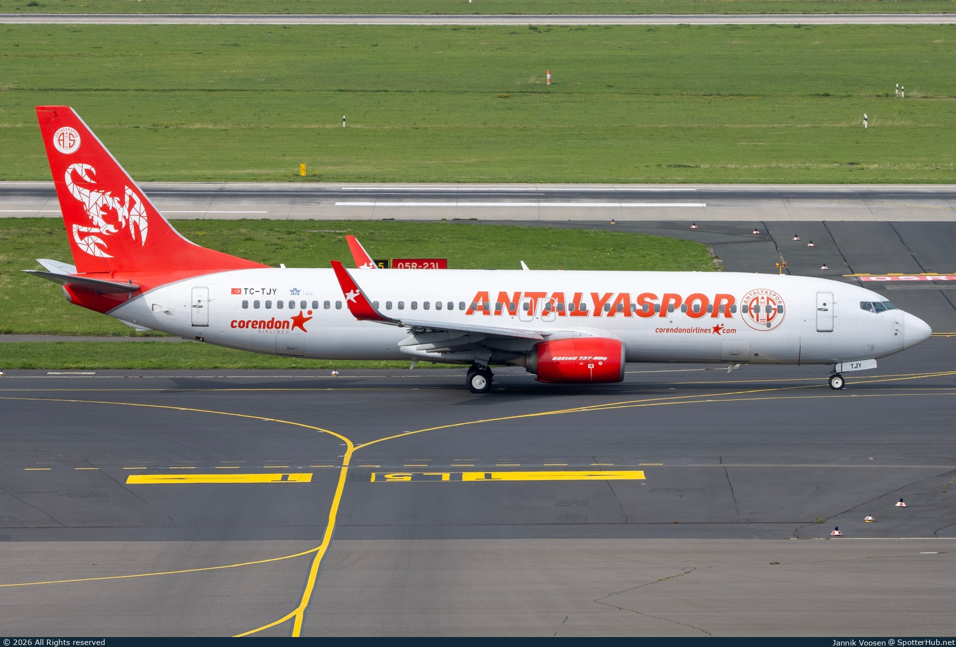 Photo of TC-TJY - Boeing 737-8AS operated by Corendon Airlines