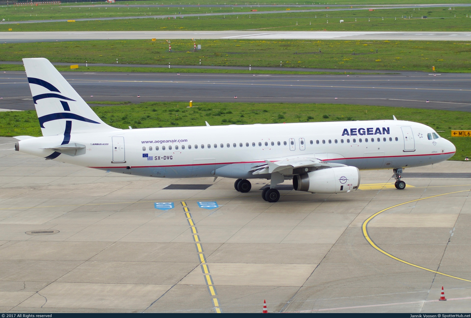 Photo of SX-DVG - Airbus A320-232 operated by Aegean Airlines