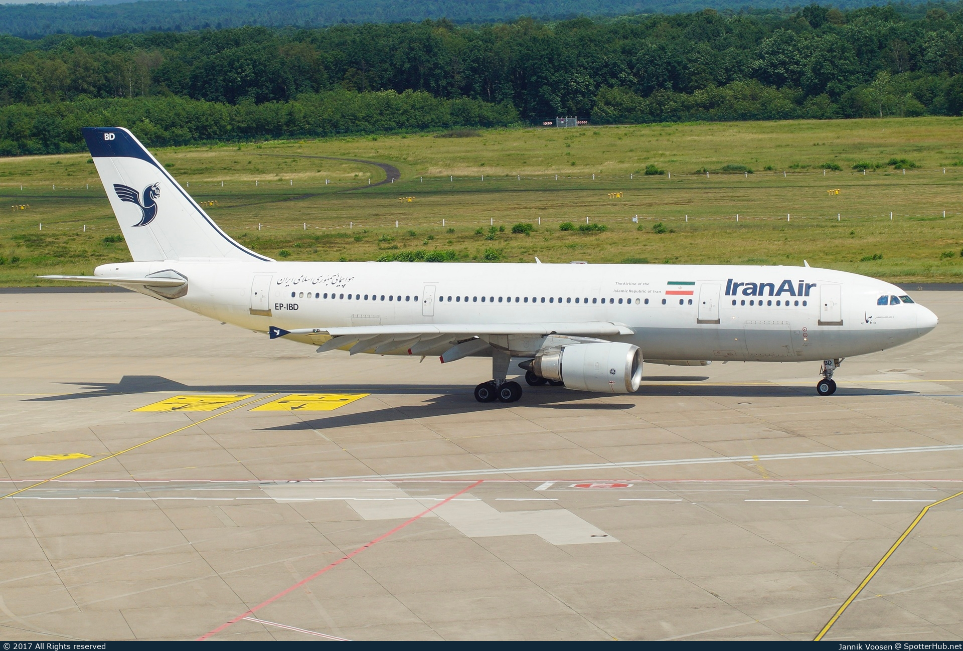 Photo of EP-IBD - Airbus A300B4-605R operated by Iran Air