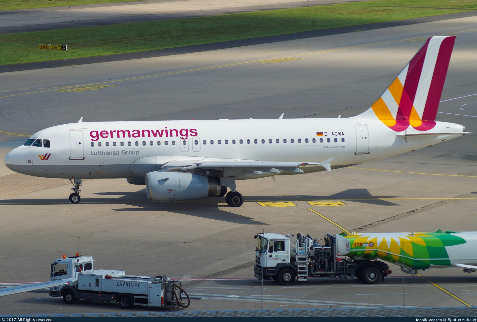 Photo of D-AGWA - Airbus A319-132 operated by Germanwings
