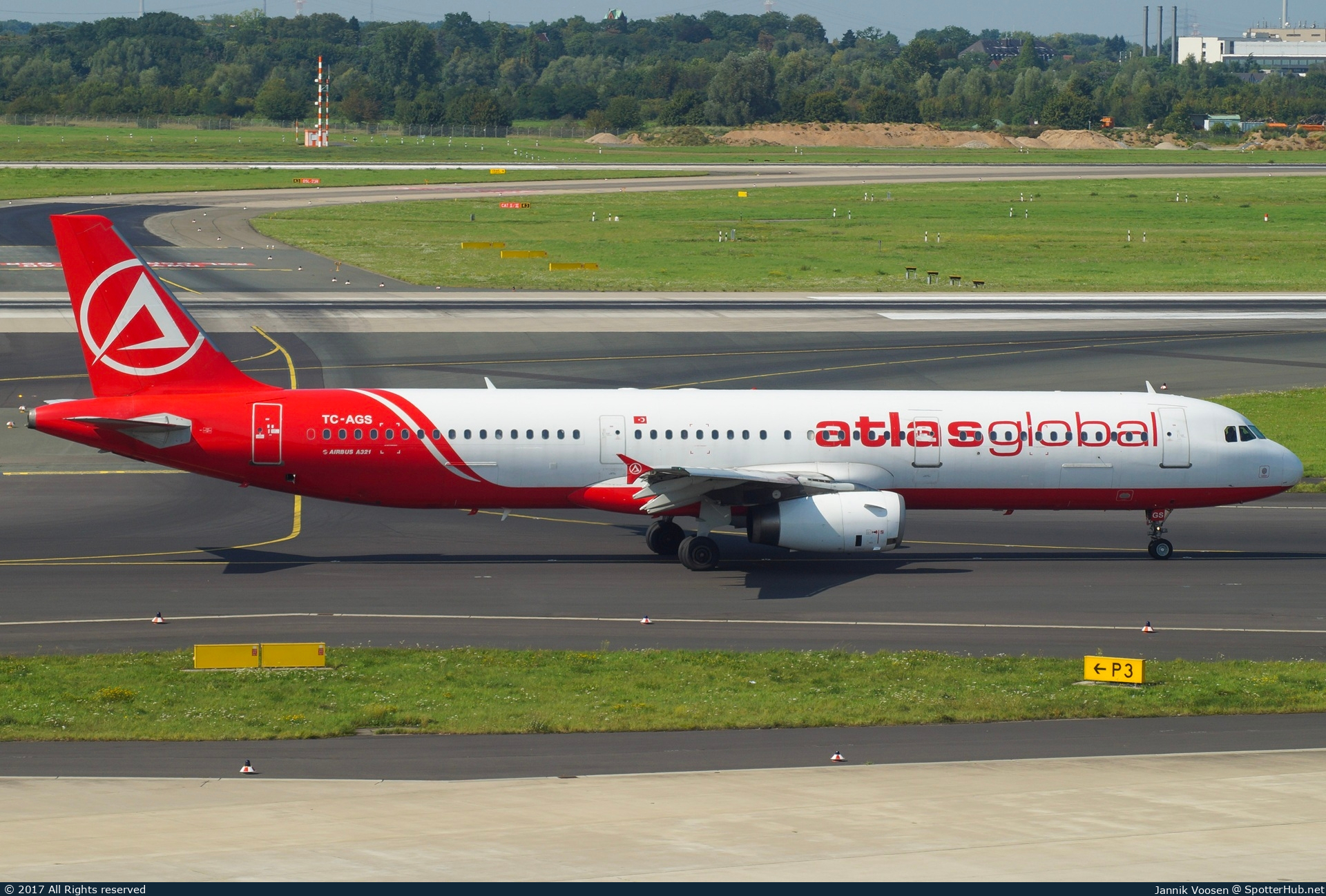 Photo of TC-AGS - Airbus A321-231 operated by AtlasGlobal