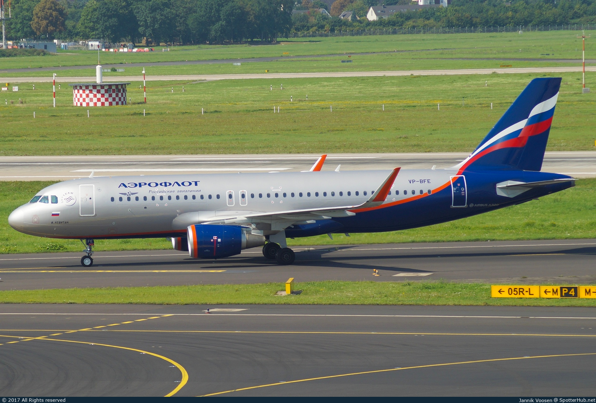 Photo of VP-BFE - Airbus A320-214 operated by Aeroflot