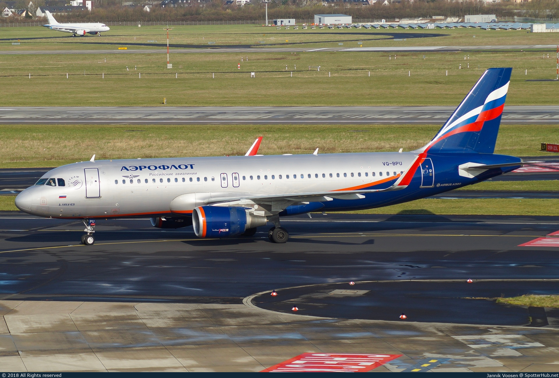 Photo of VQ-BPU - Airbus A320-214 operated by Aeroflot
