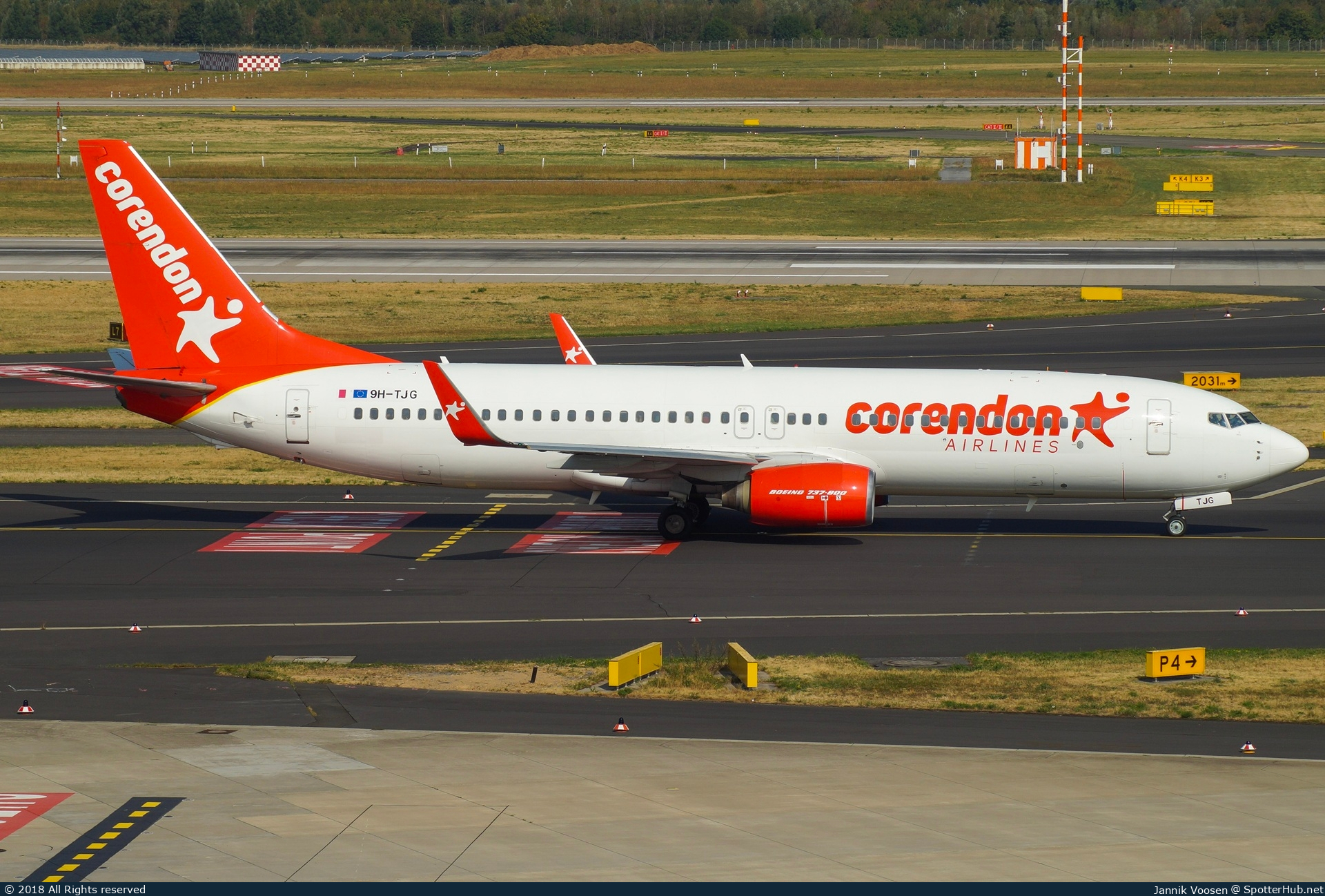 Photo of 9H-TJG - Boeing 737-86J operated by Corendon Airlines Europe