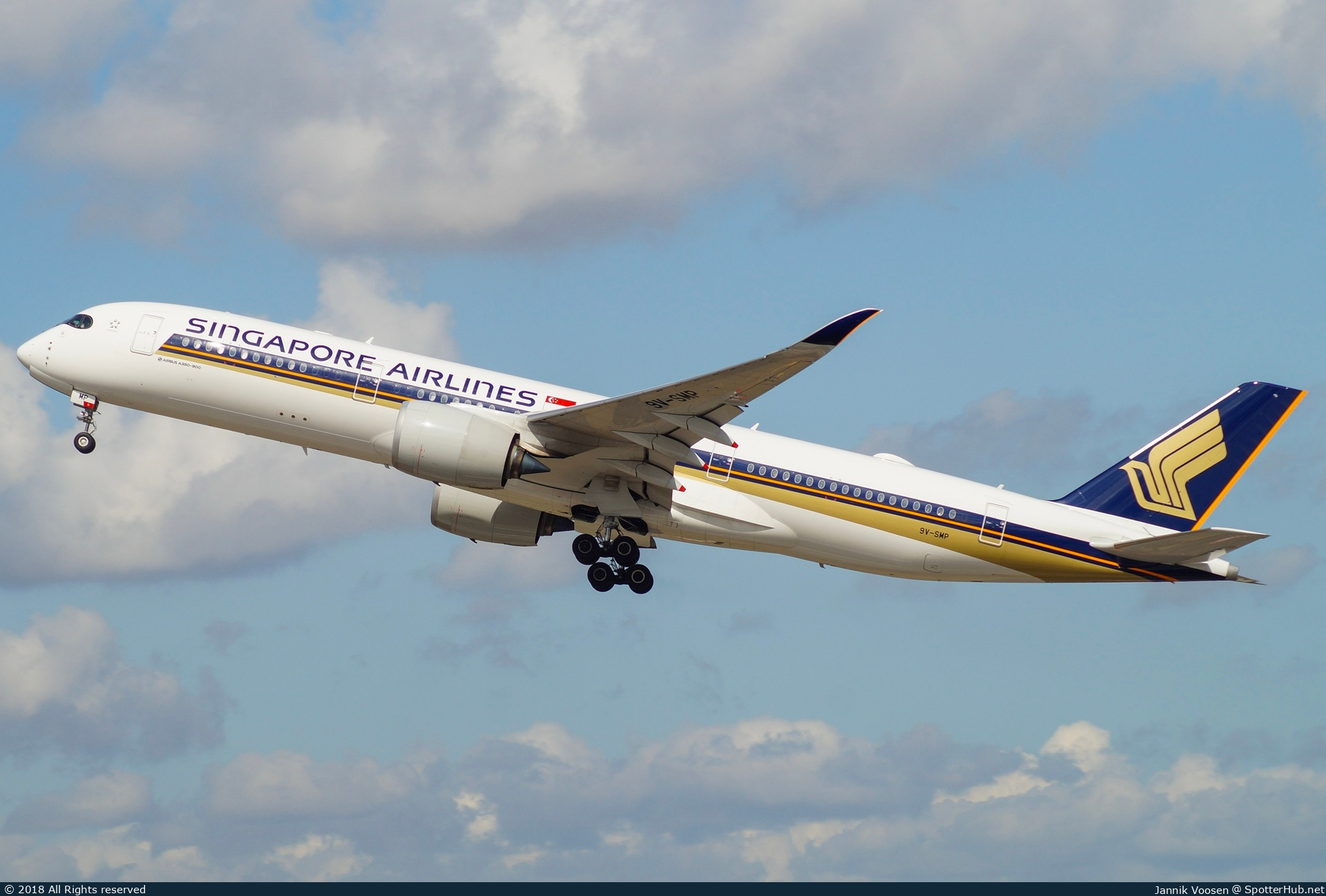 Photo of 9V-SMP - Airbus A350-941 operated by Singapore Airlines