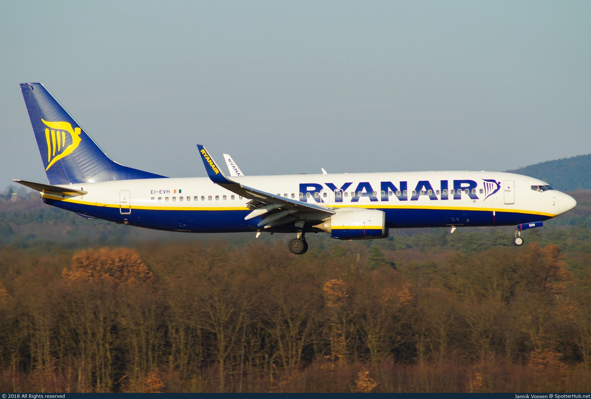 Photo of EI-EVH - Boeing 737-8AS operated by Ryanair