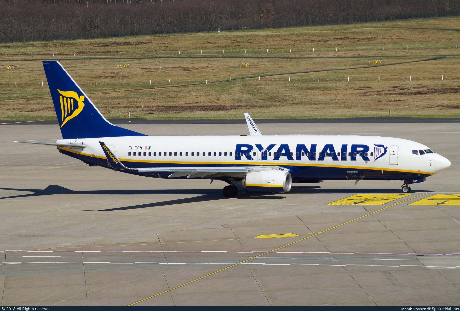 Photo of EI-ESM - Boeing 737-8AS operated by Ryanair