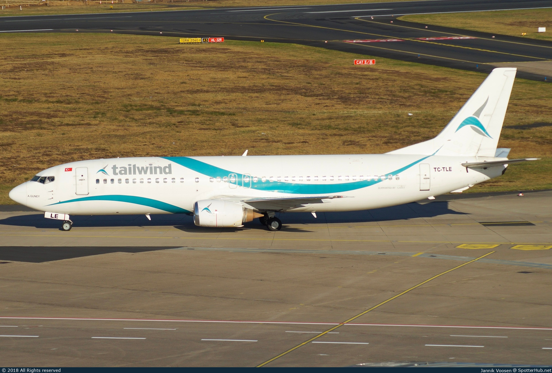 Photo of TC-TLE - Boeing 737-4Q8 operated by Tailwind Airlines