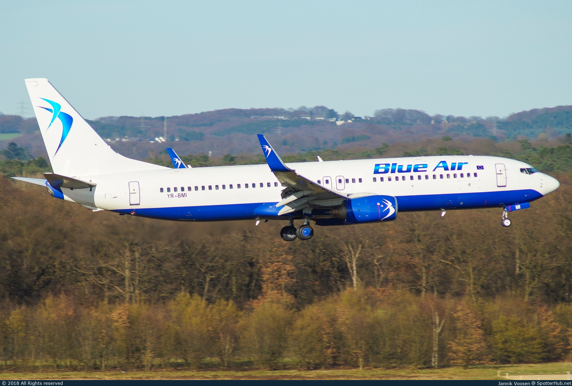 Photo of YR-BMI - Boeing 737-8K5 operated by Blue Air