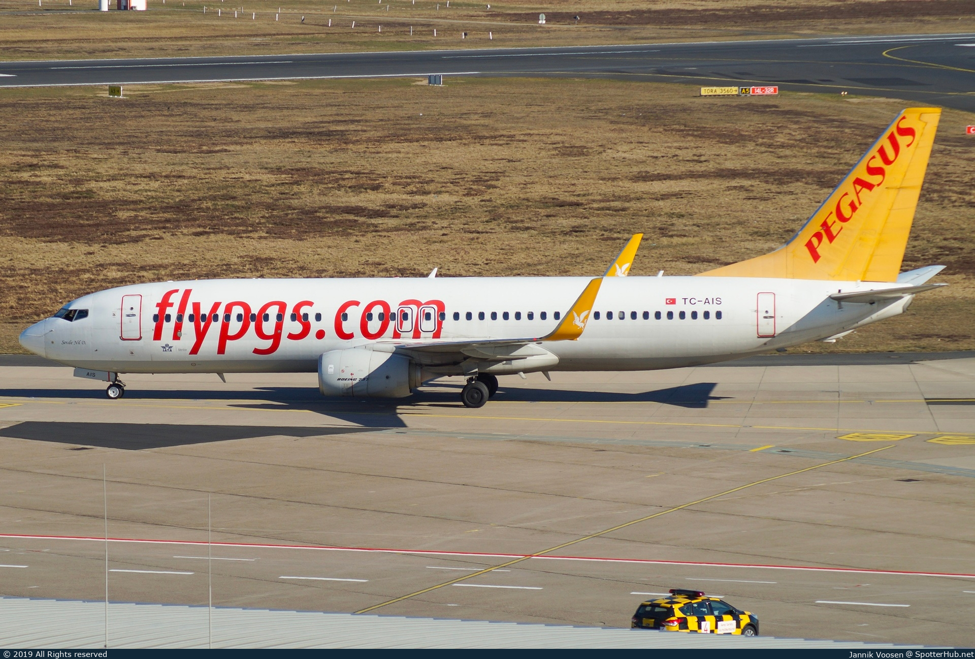 Photo of TC-AIS - Boeing 737-82R operated by Pegasus Airlines