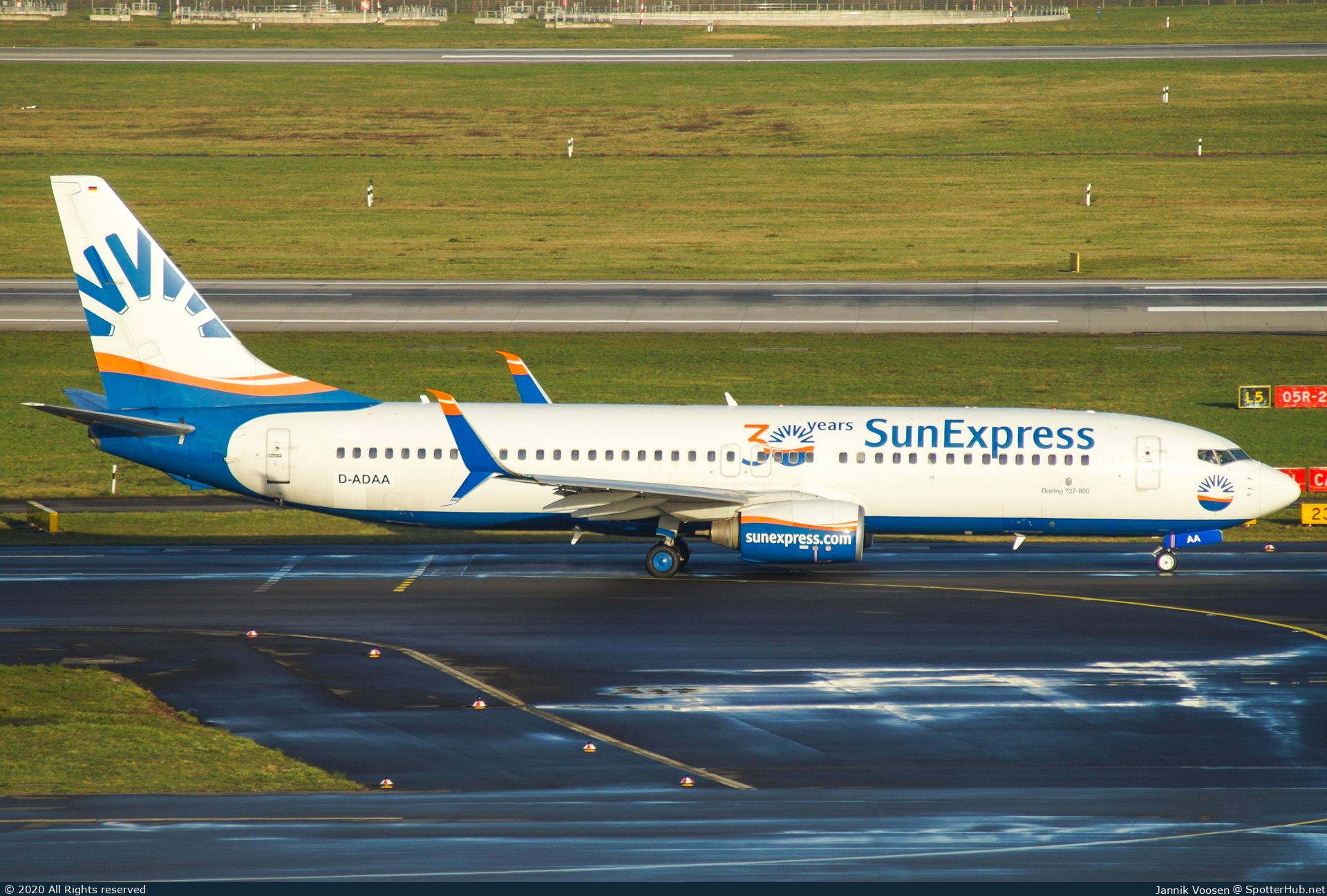 Photo of D-ADAA - Boeing 737-8HC operated by SunExpress Germany
