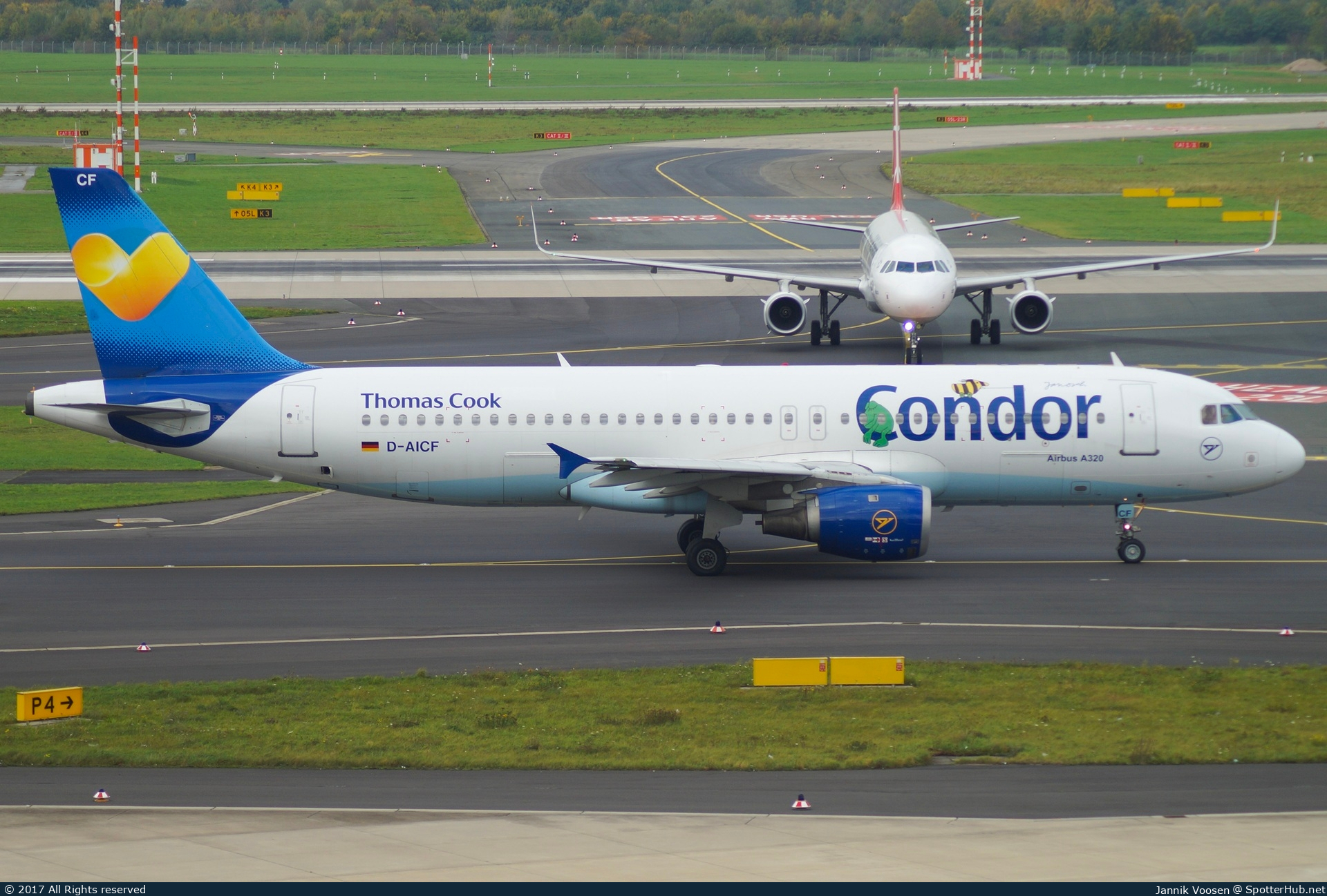 Photo of D-AICF - Airbus A320-212 operated by Condor