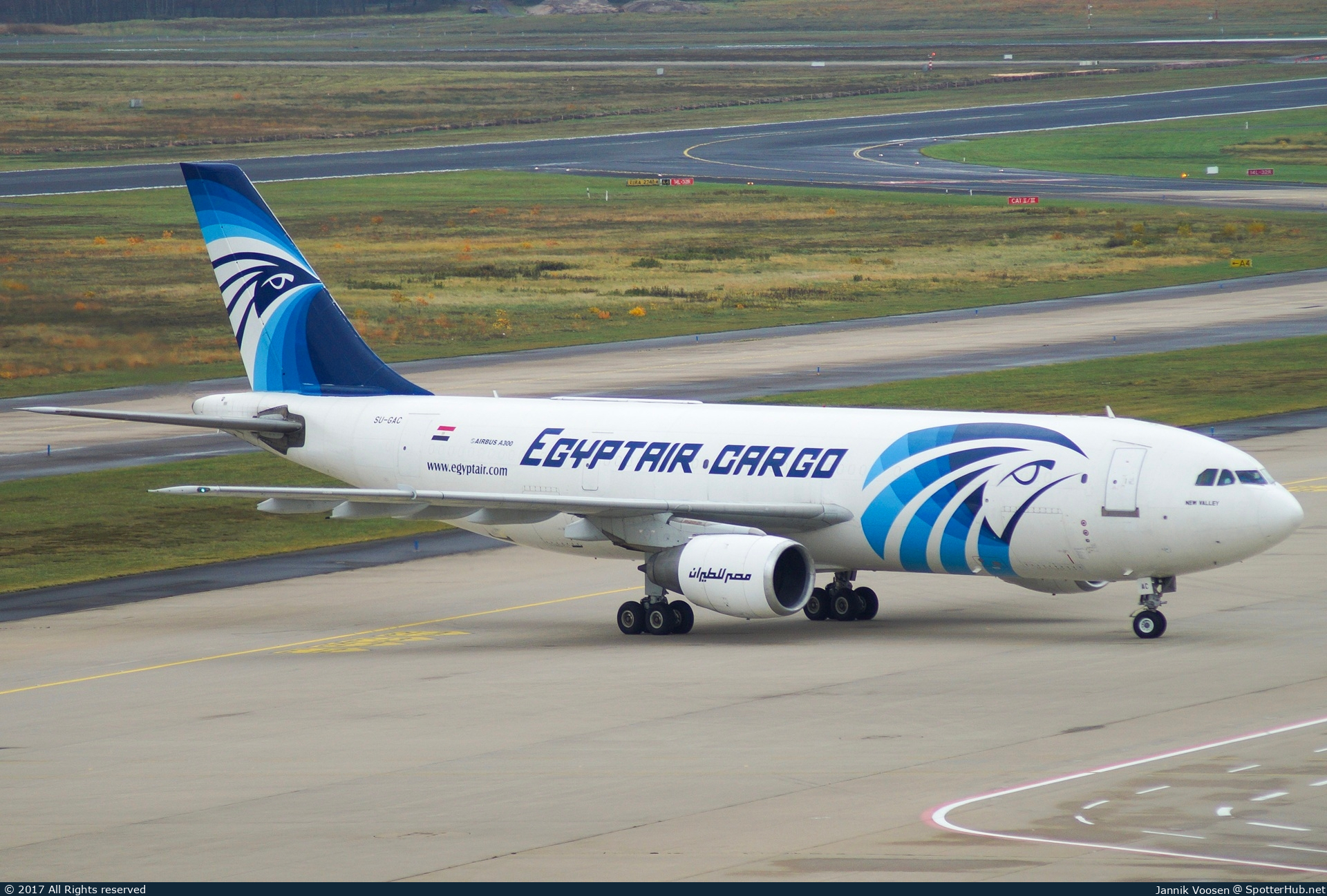 Photo of SU-GAC - Airbus A300B4-203(F) operated by Egyptair Cargo
