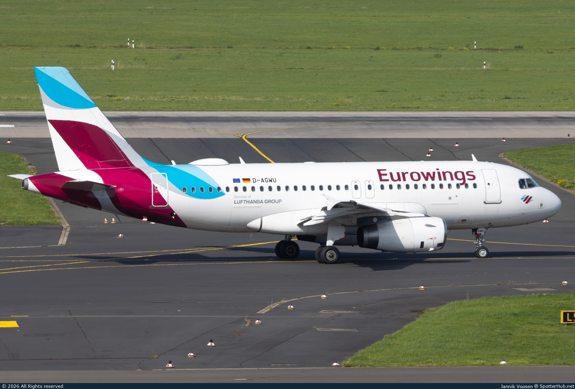 Photo of D-AGWU - Airbus A319-132 operated by Eurowings
