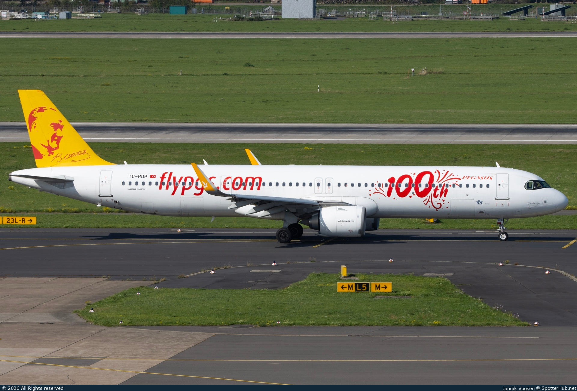 Photo of TC-RDP - Airbus A321-251NX operated by Pegasus Airlines