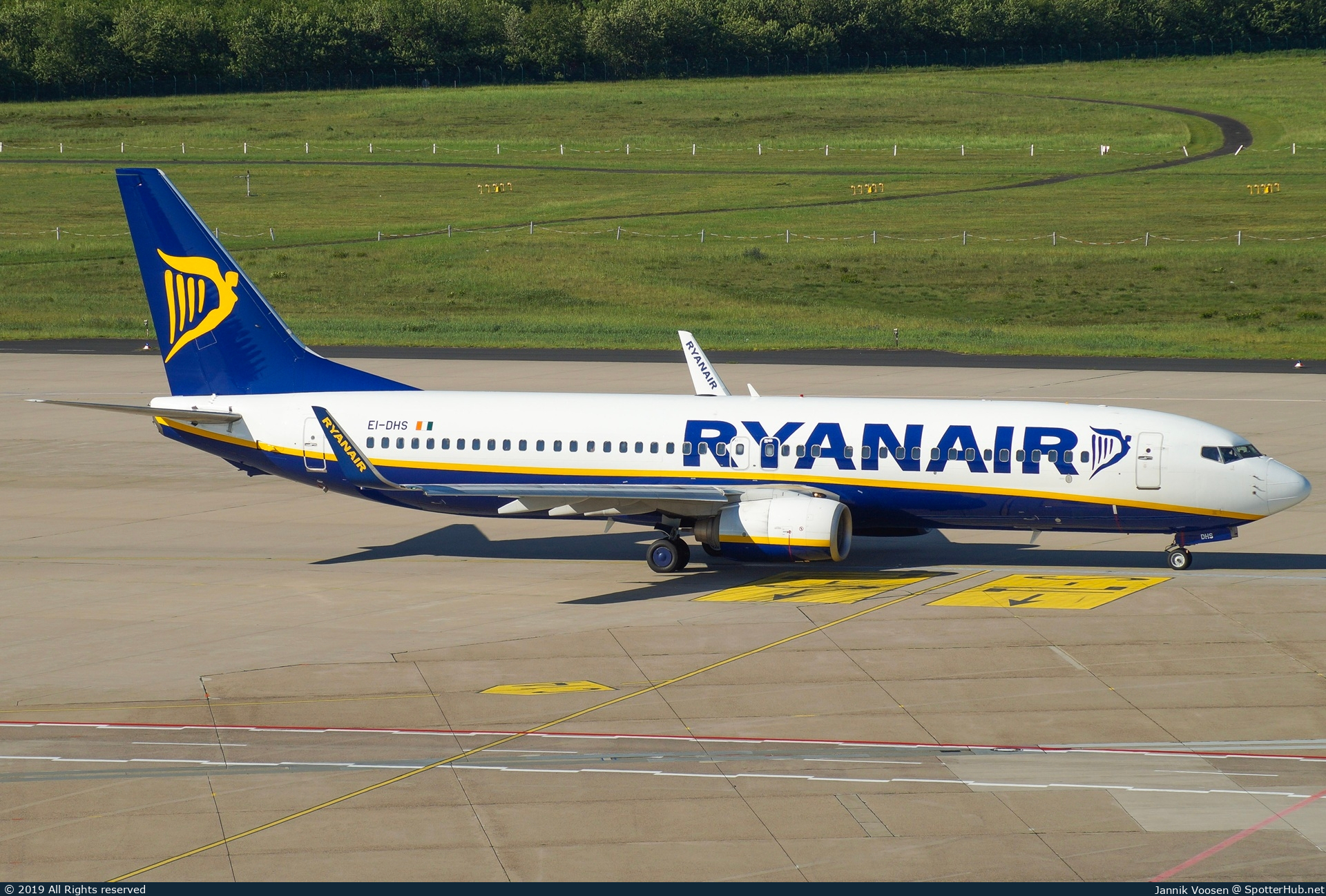 Photo of EI-DHS - Boeing 737-8AS operated by Ryanair