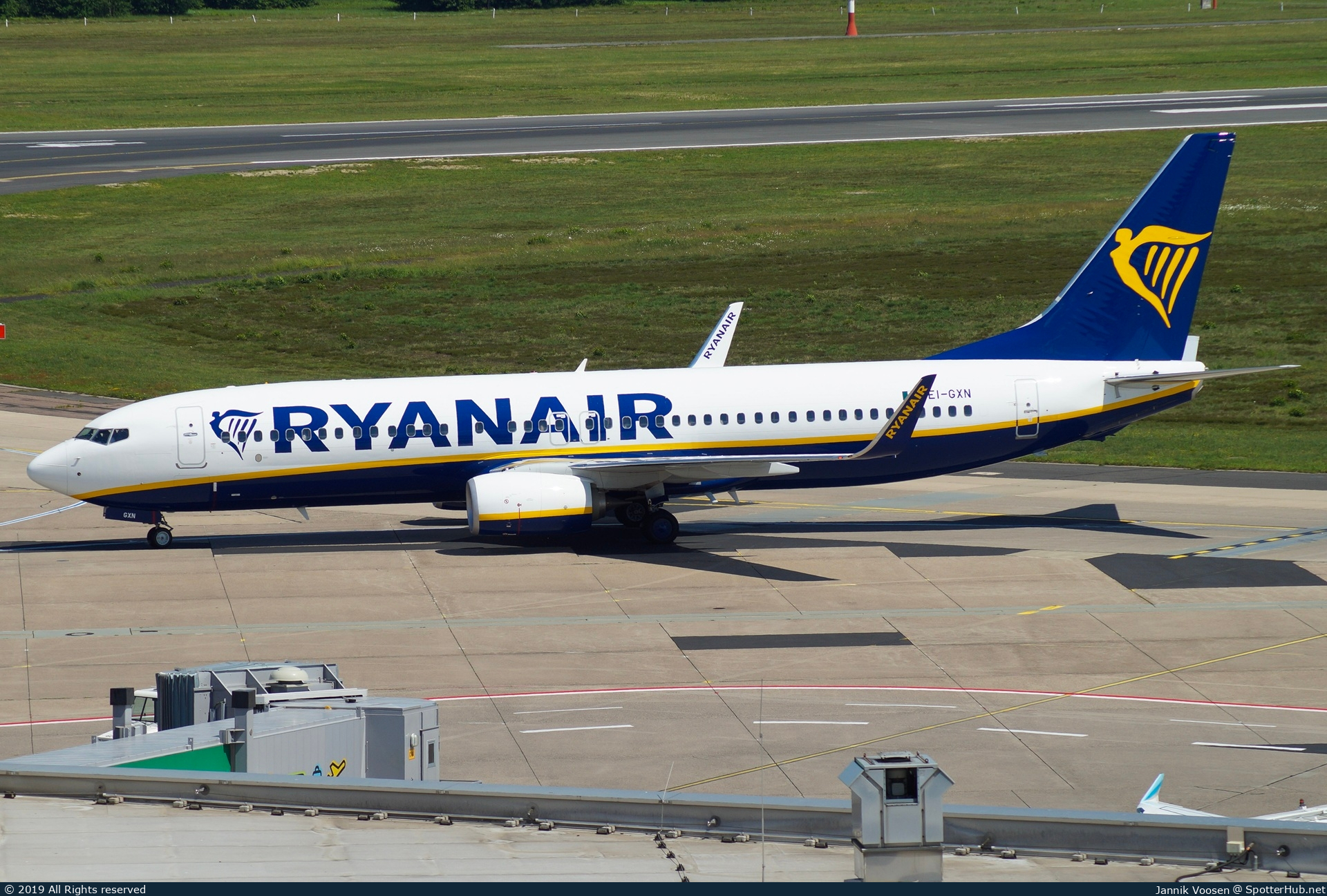 Photo of EI-GXN - Boeing 737-8AS operated by Ryanair