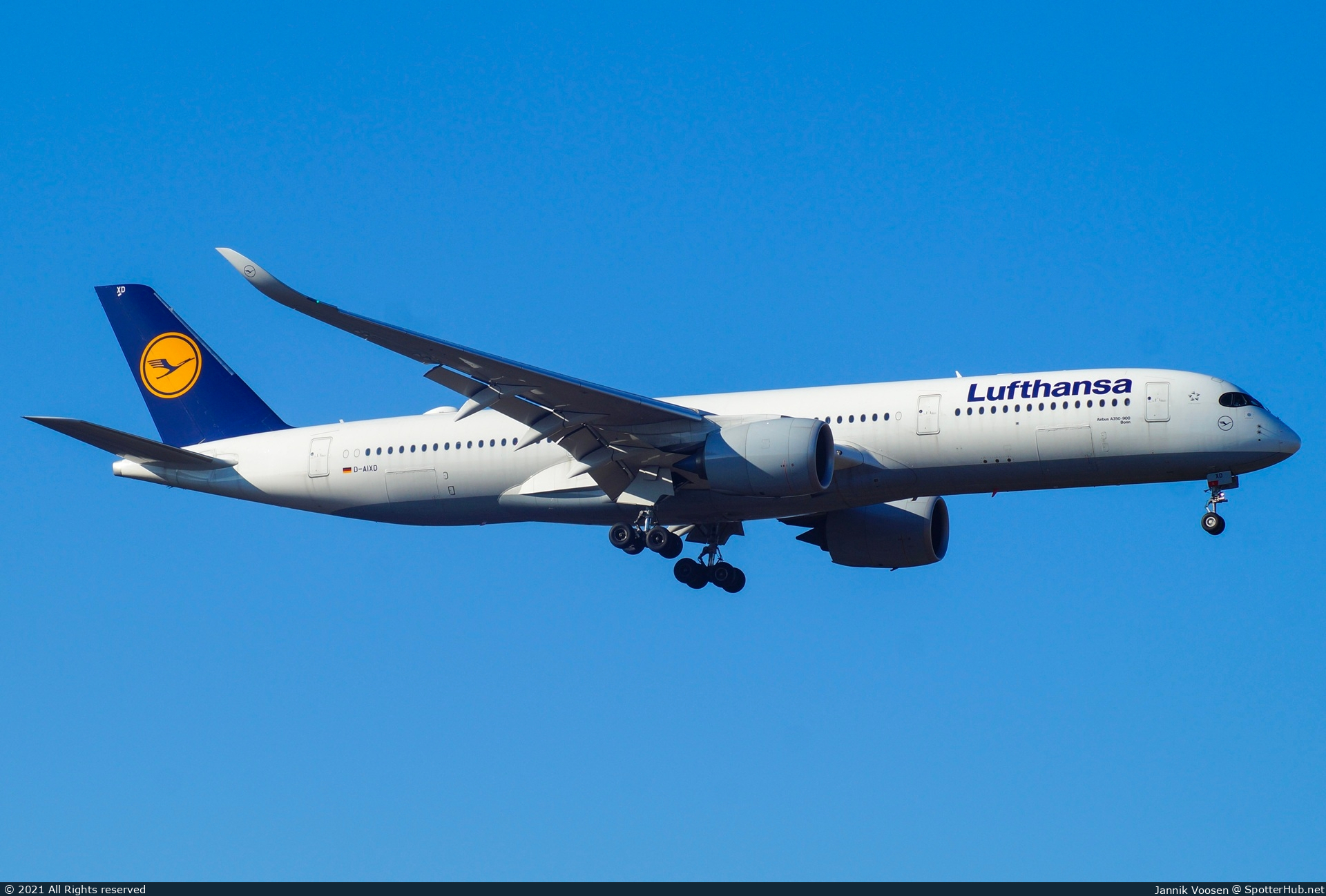 Photo of D-AIXD - Airbus A350-941 operated by Lufthansa
