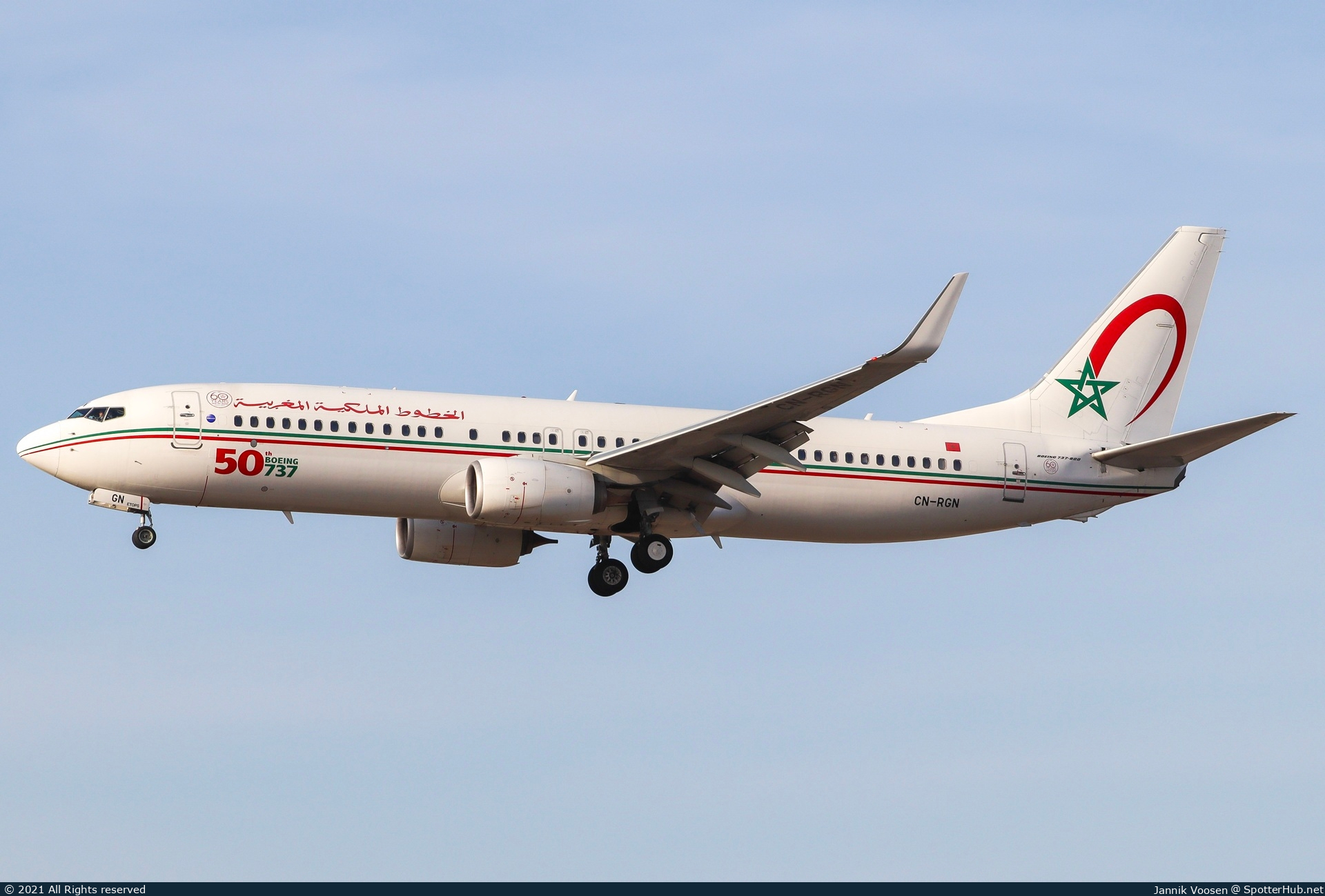 Photo of CN-RGN - Boeing 737-8B6 operated by Royal Air Maroc