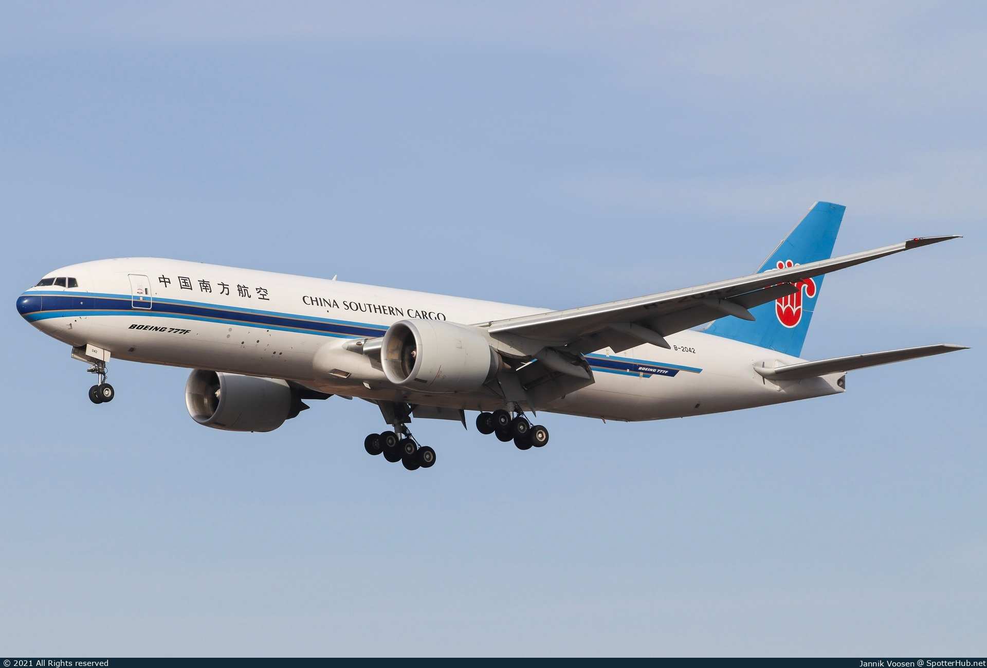 Photo of B-2042 - Boeing 777-F1B operated by China Southern Cargo