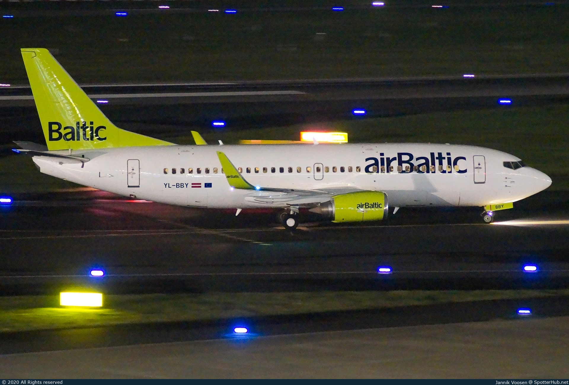 Photo of YL-BBY - Boeing 737-36Q operated by airBaltic