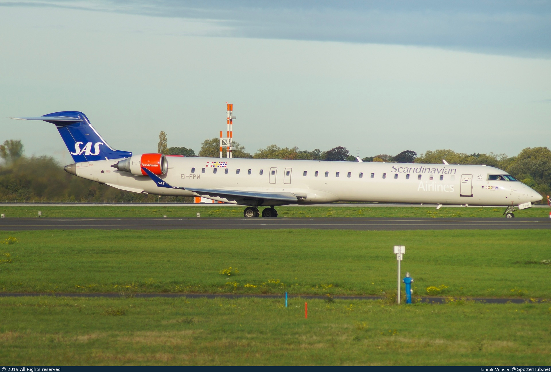 Photo of EI-FPW - Bombardier CRJ-900LR operated by SAS Scandinavian Airlines (opb CityJet)