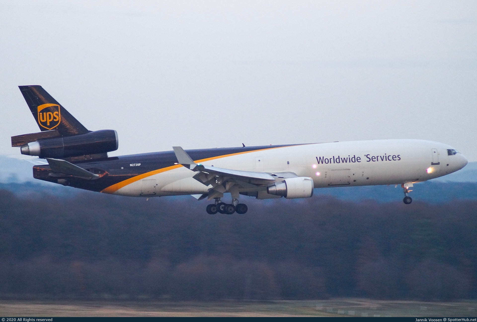 Photo of N272UP - McDonnell Douglas MD-11(F) operated by UPS United Parcel Service