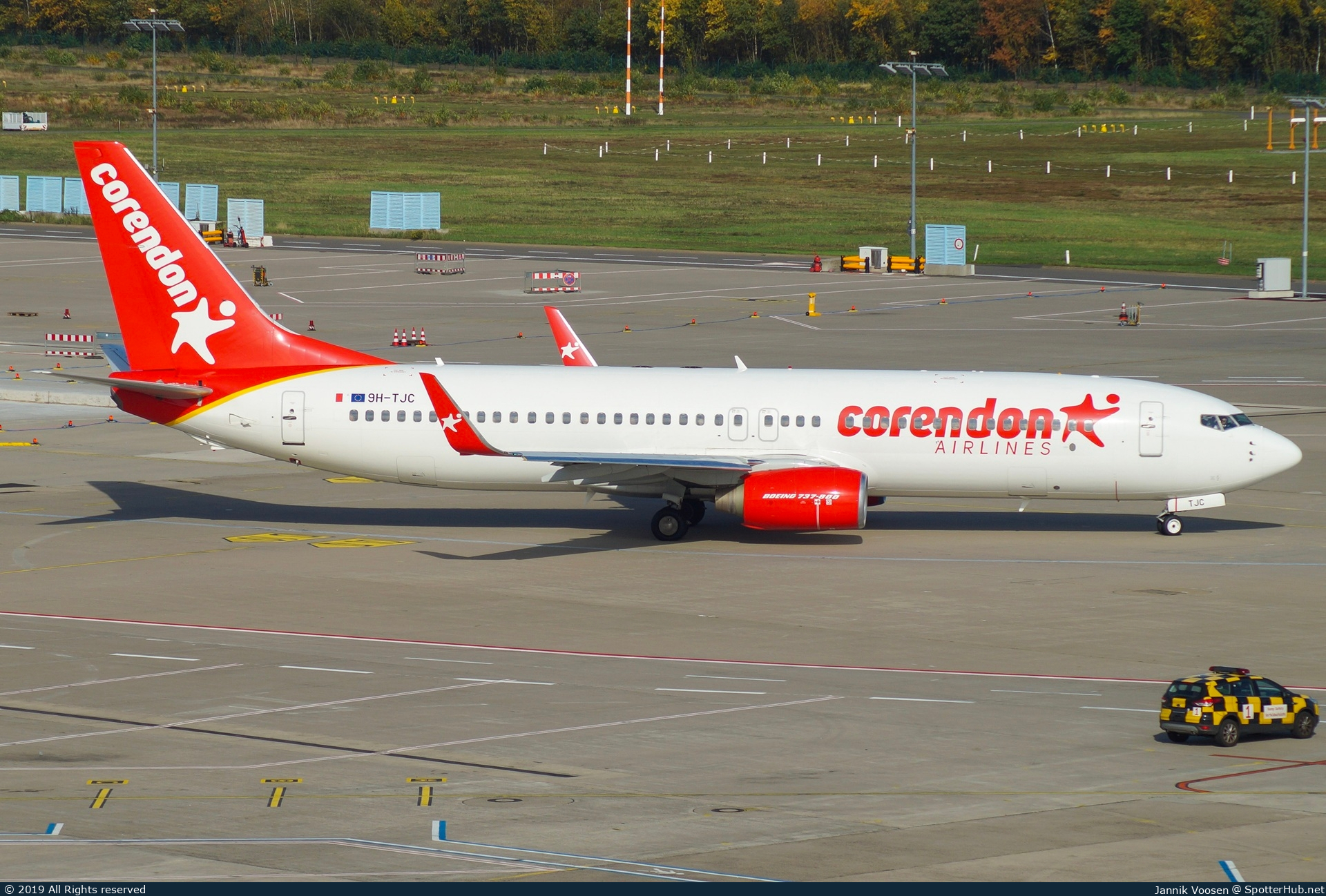 Photo of 9H-TJC - Boeing 737-86N operated by Corendon Airlines Europe