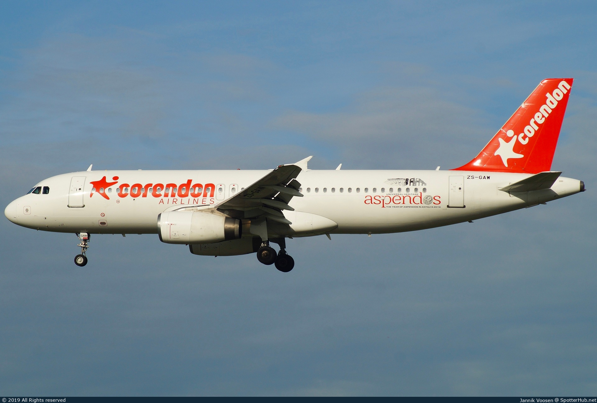 Photo of ZS-GAW - Airbus A320-231 operated by Corendon Airlines (opb Global Aviation)