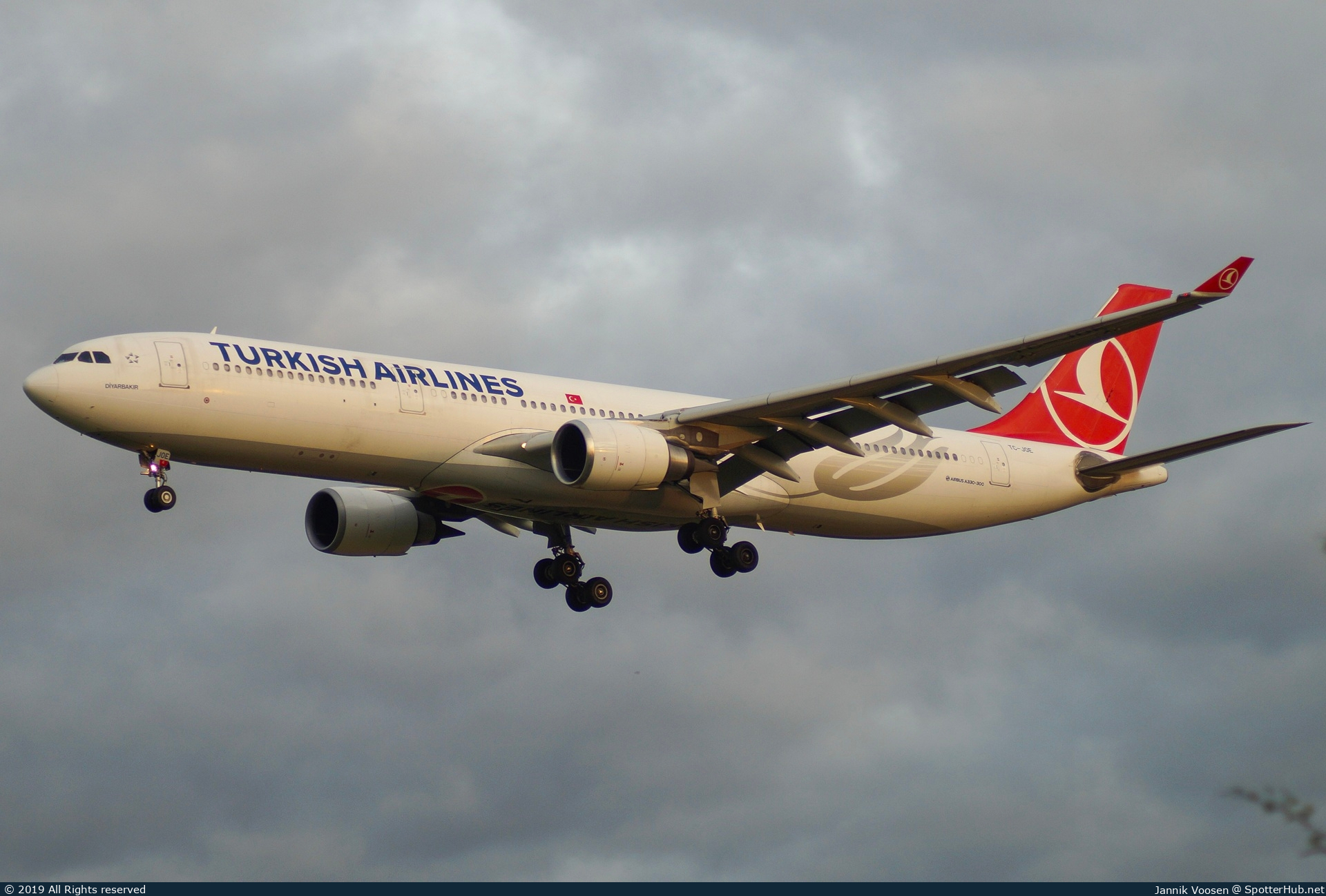 Photo of TC-JOE - Airbus A330-303 operated by Turkish Airlines