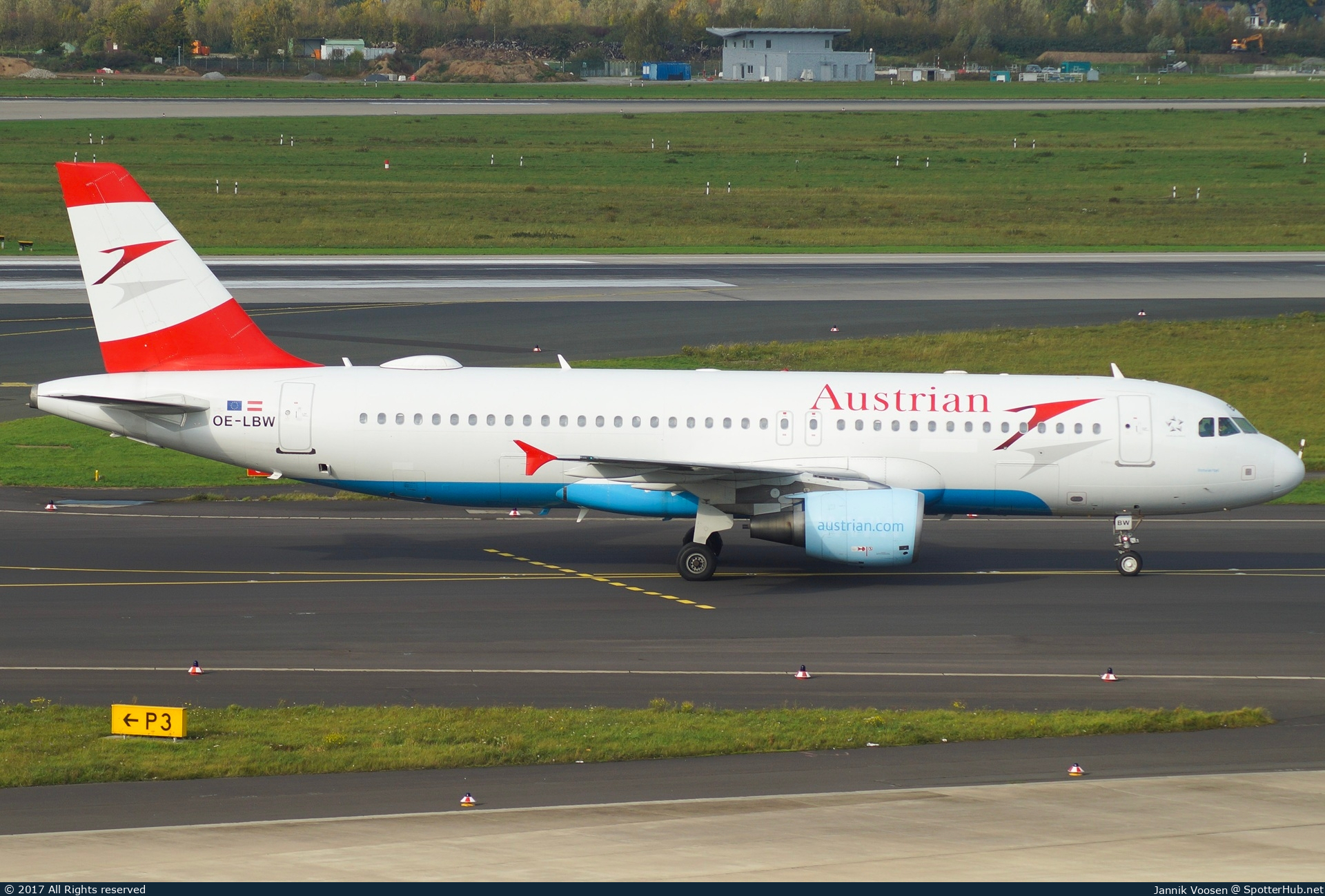 Photo of OE-LBW - Airbus A320-214 operated by Austrian Airlines