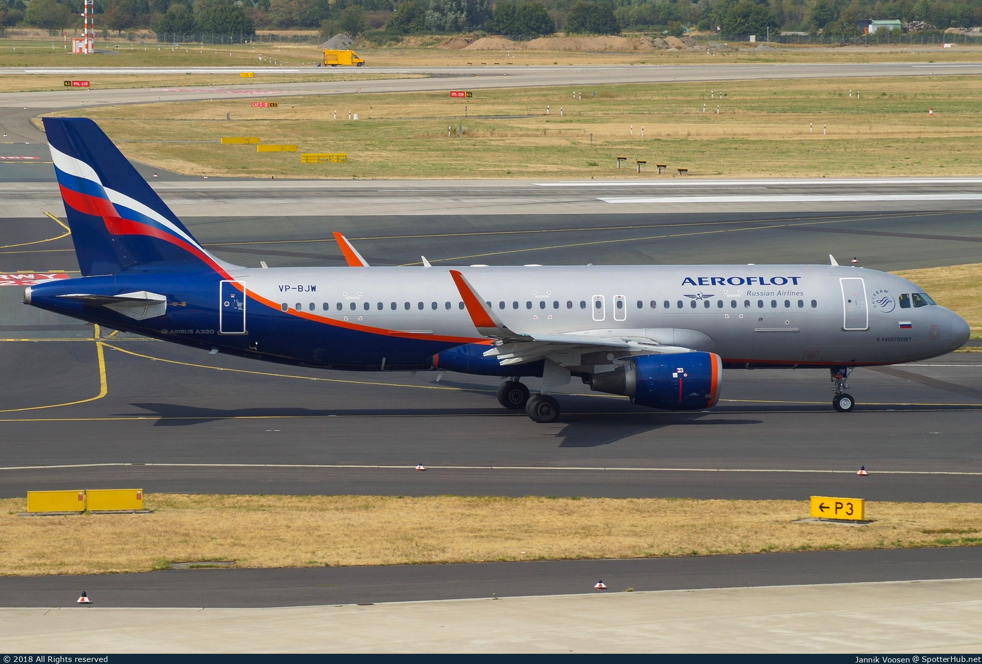 Photo of VP-BJW - Airbus A320-214 operated by Aeroflot