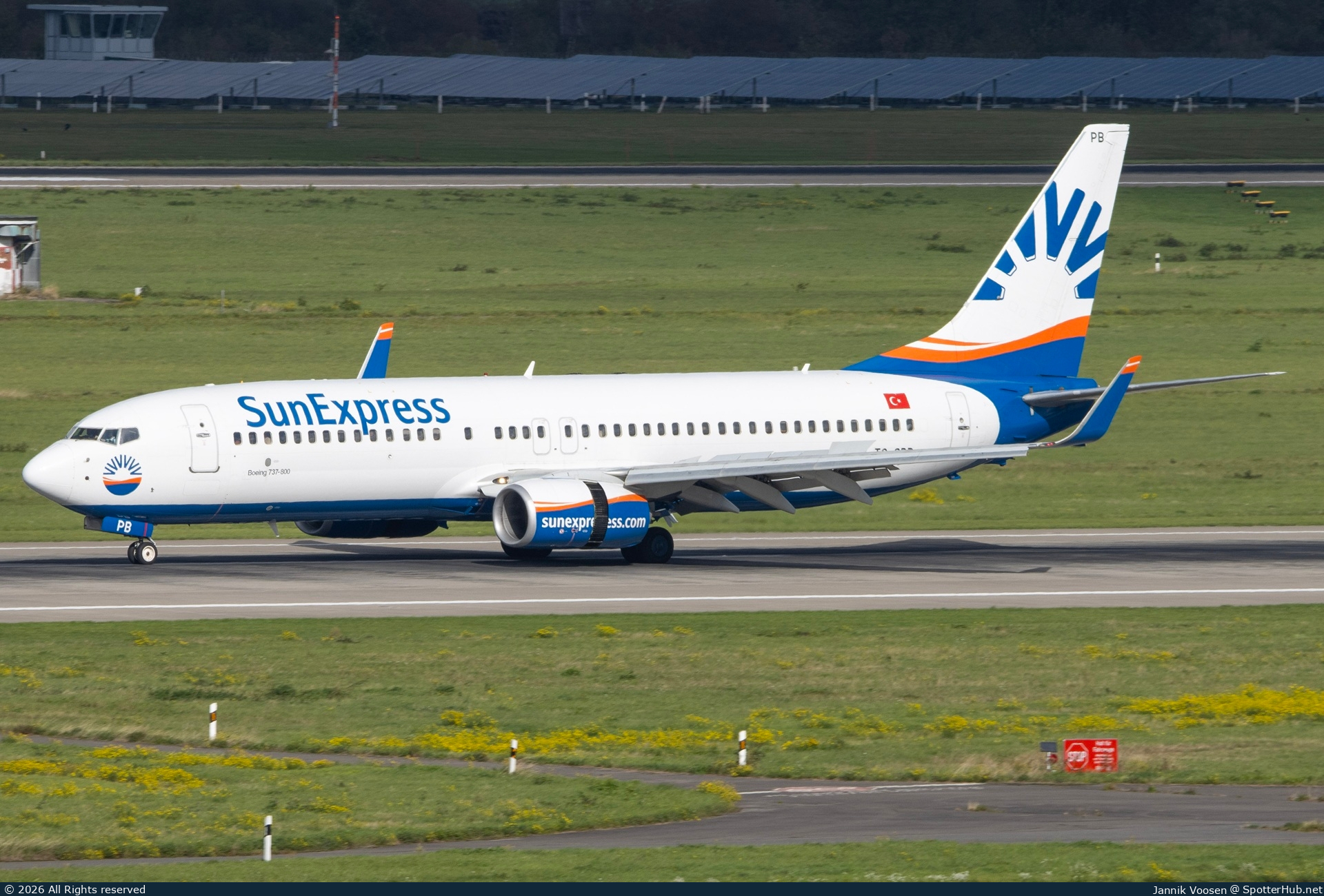 Photo of TC-SPB - Boeing 737-86Q operated by SunExpress
