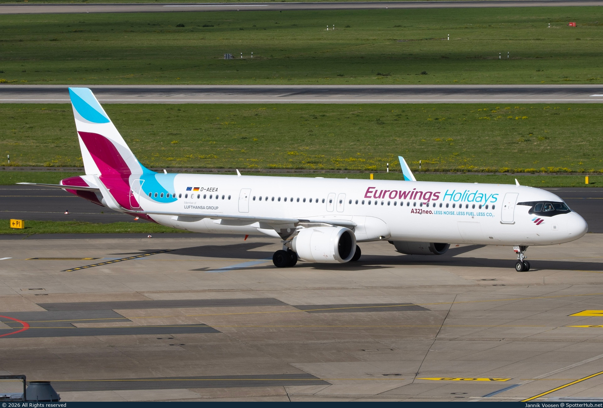 Photo of D-AEEA - Airbus A321-251NX operated by Eurowings