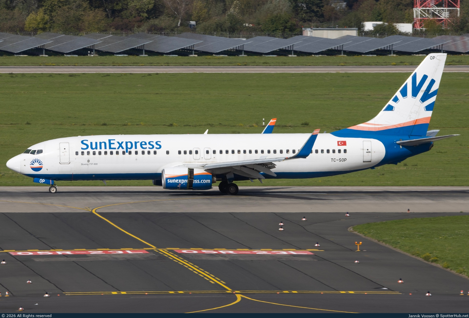 Photo of TC-SOP - Boeing 737-8AS operated by SunExpress