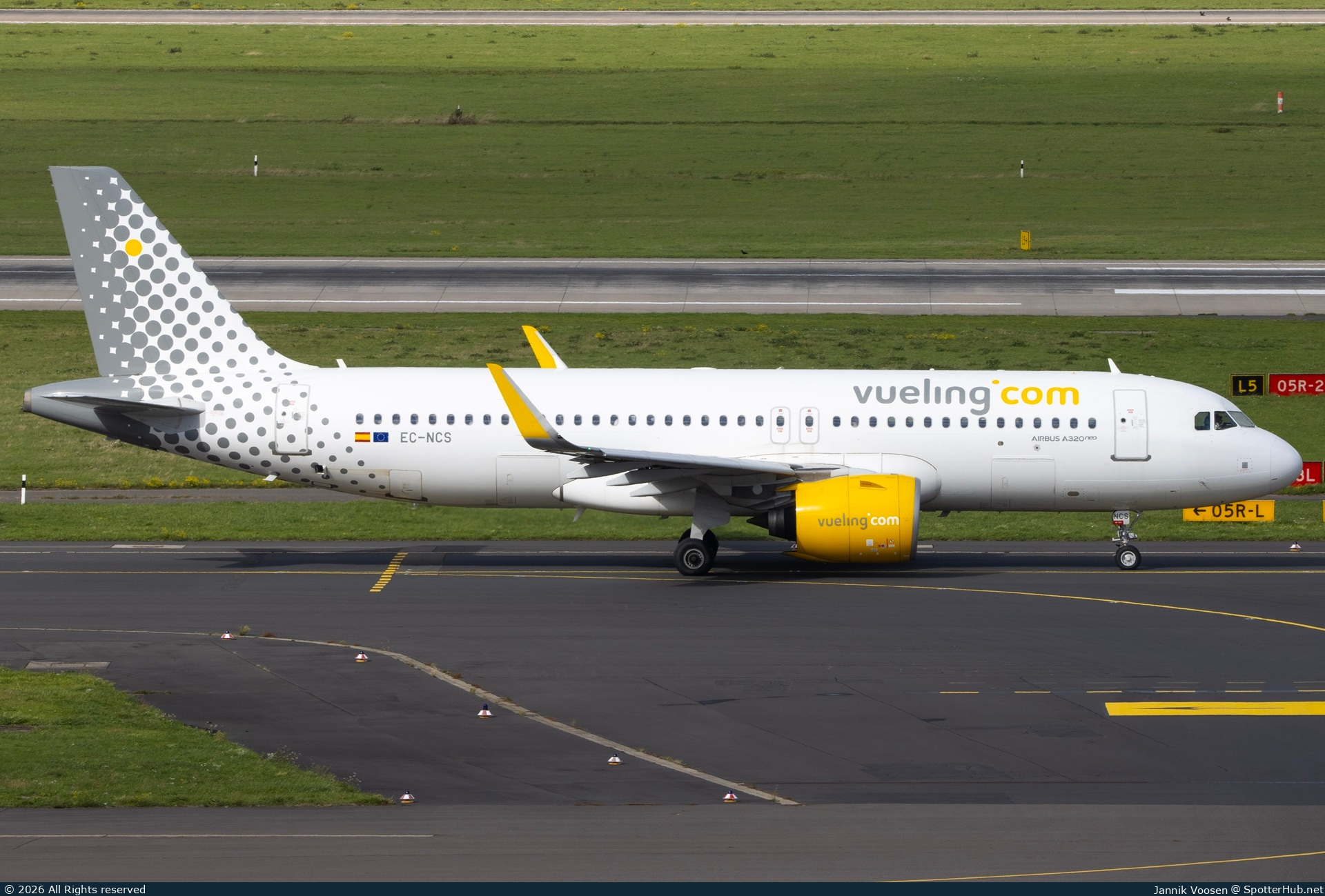 Photo of EC-NCS - Airbus A320-271N operated by Vueling