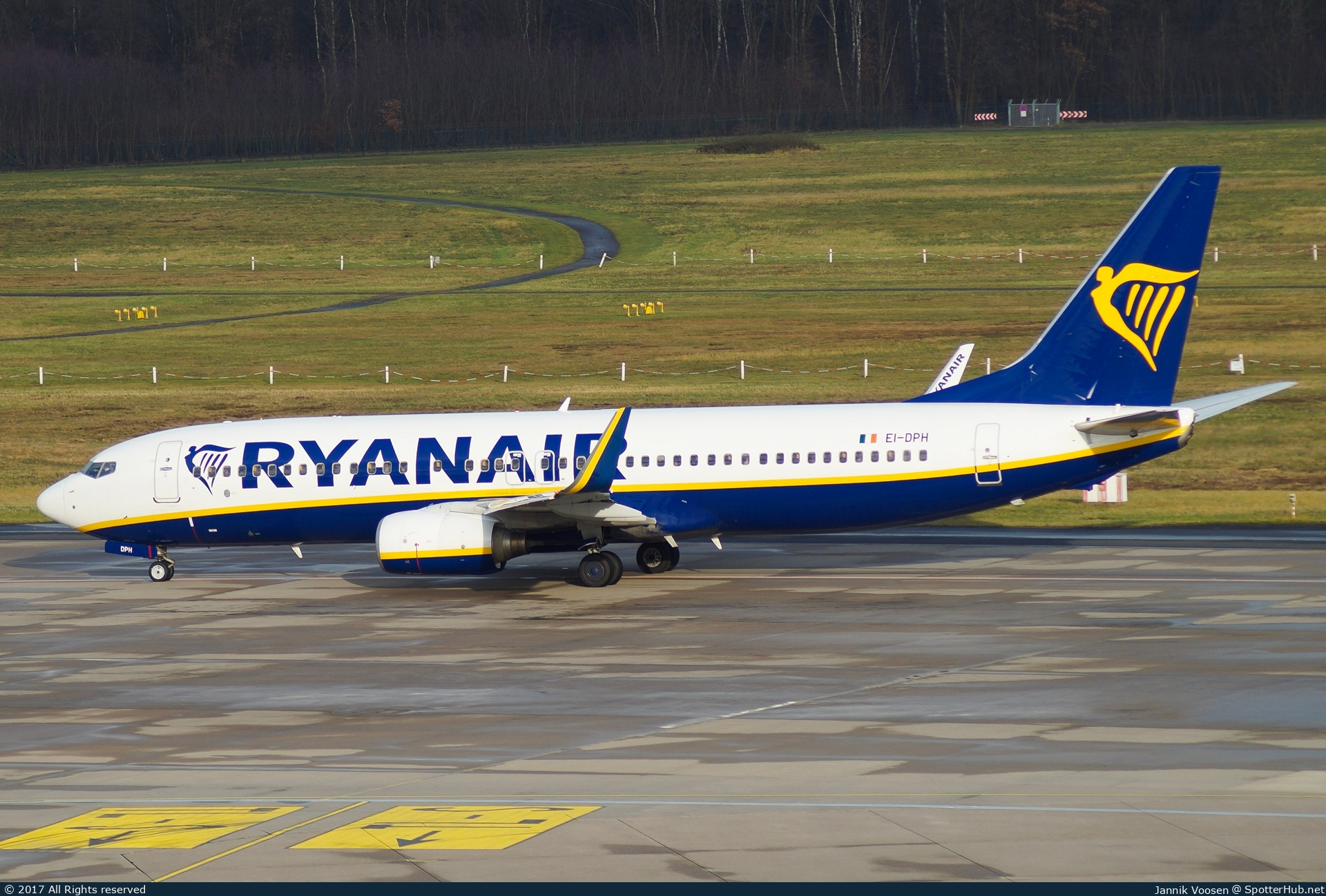 Photo of EI-DPH - Boeing 737-8AS operated by Ryanair