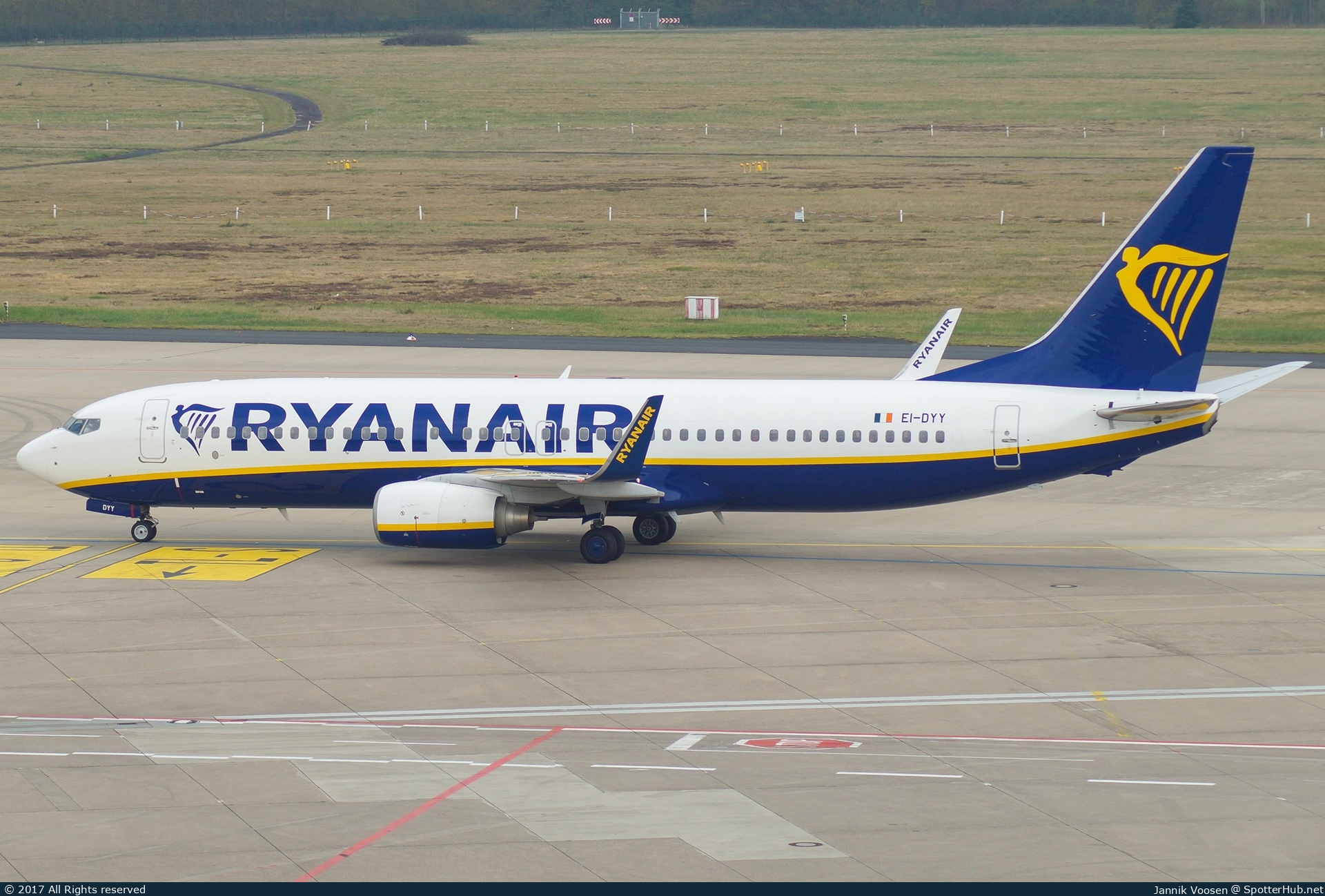 Photo of EI-DYY - Boeing 737-8AS operated by Ryanair