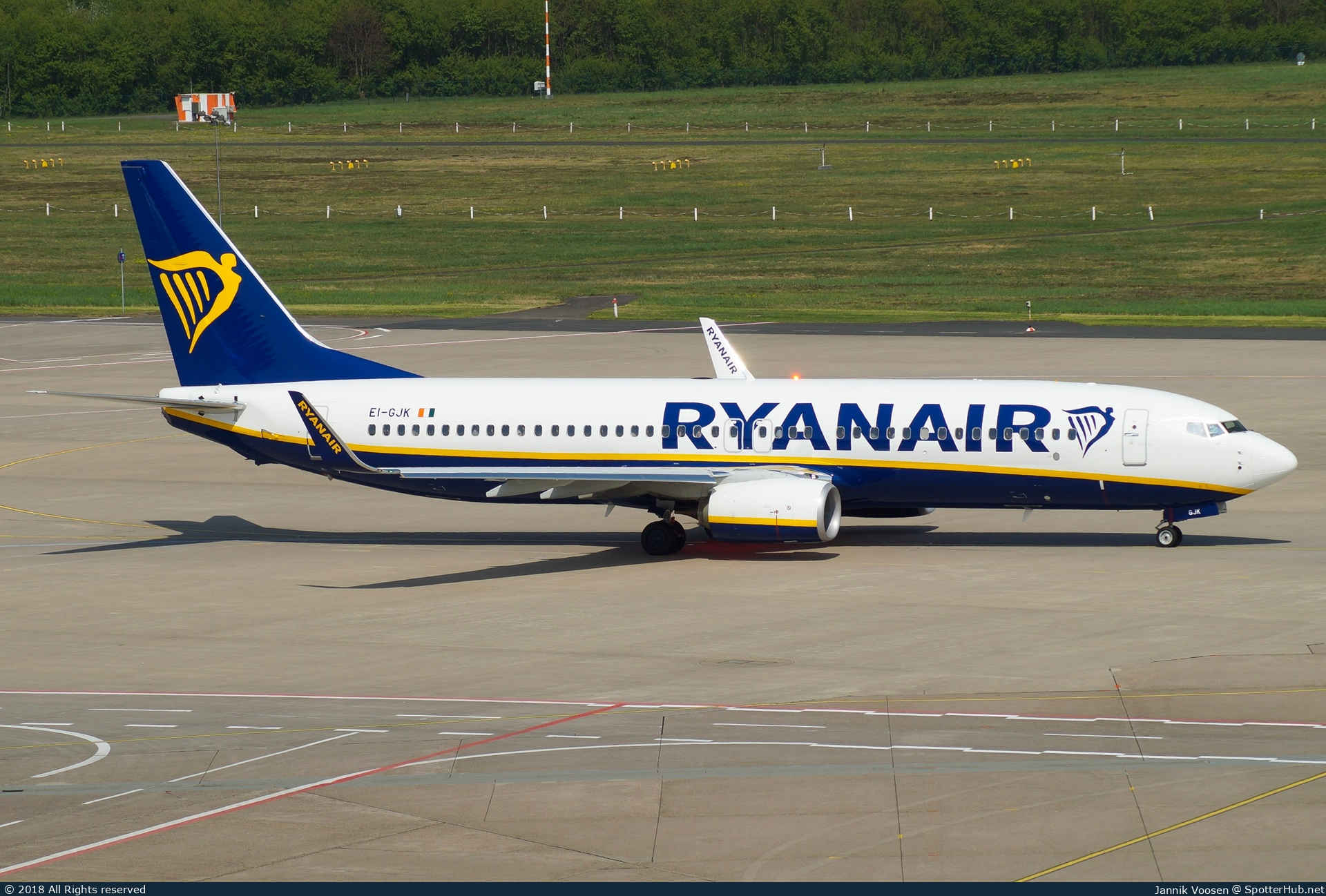 Photo of EI-GJK - Boeing 737-8AS operated by Ryanair