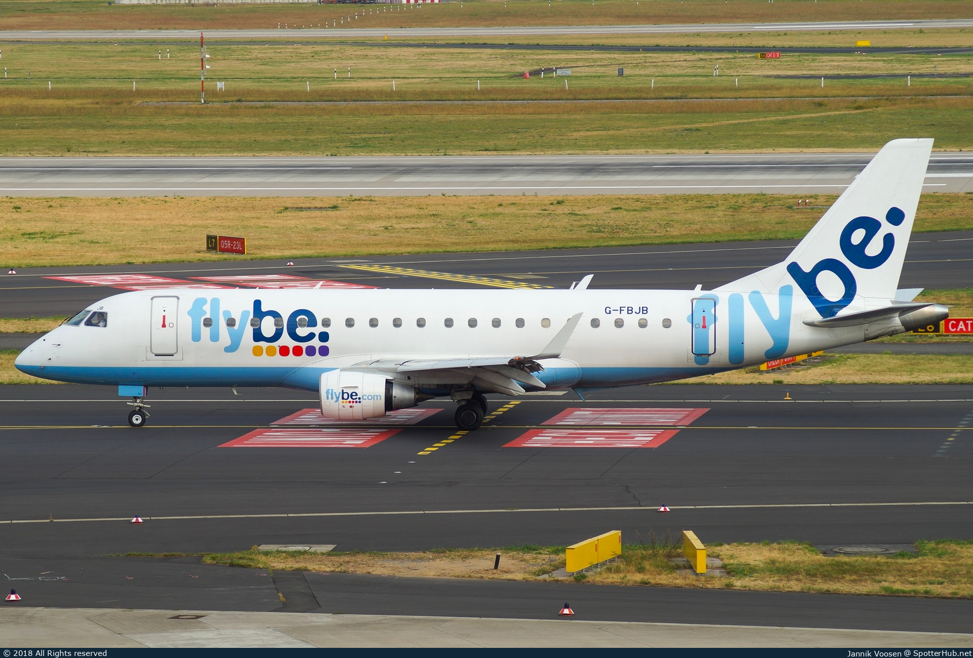 Photo of G-FBJB - Embraer ERJ-175STD operated by flybe