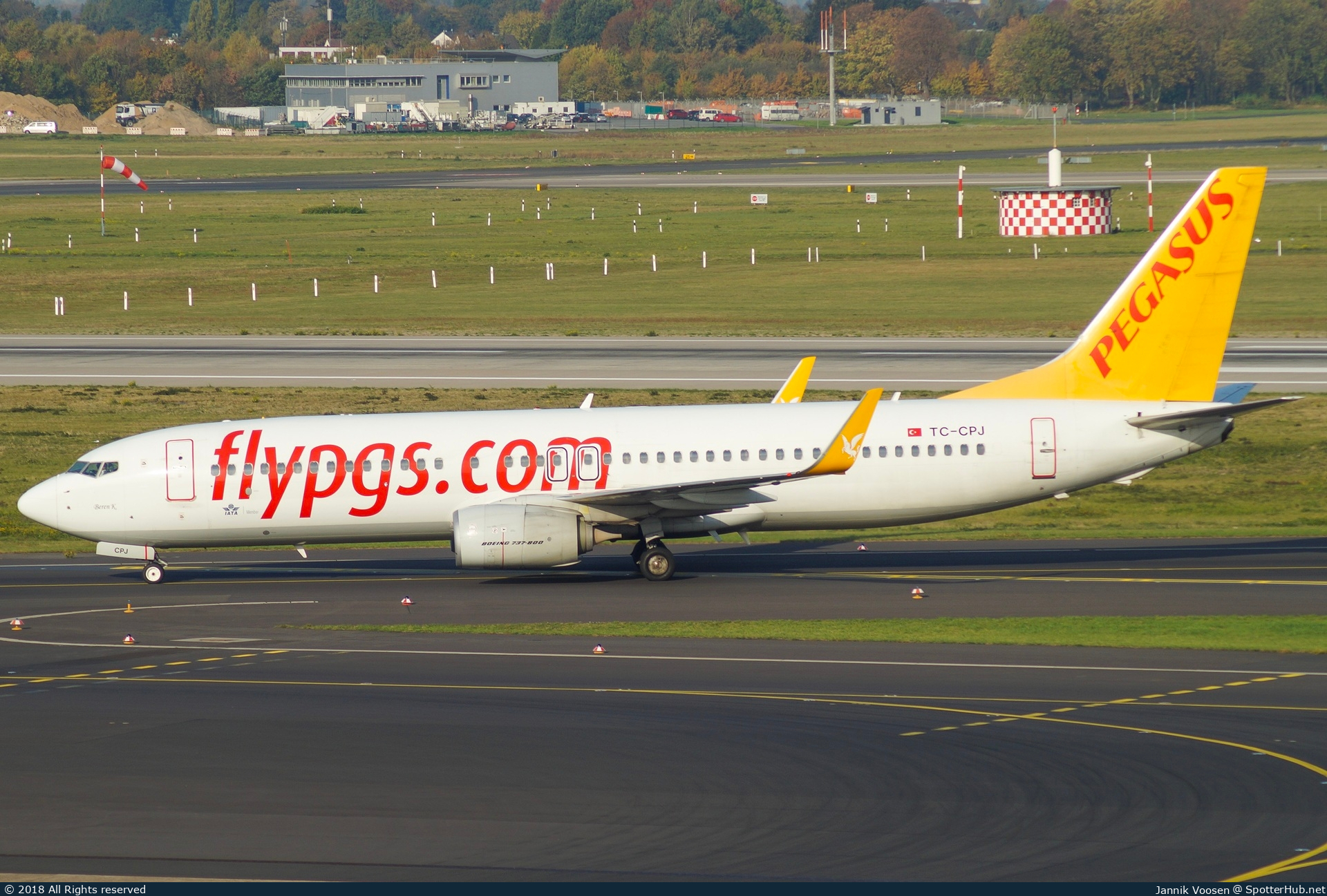 Photo of TC-CPJ - Boeing 737-82R operated by Pegasus Airlines