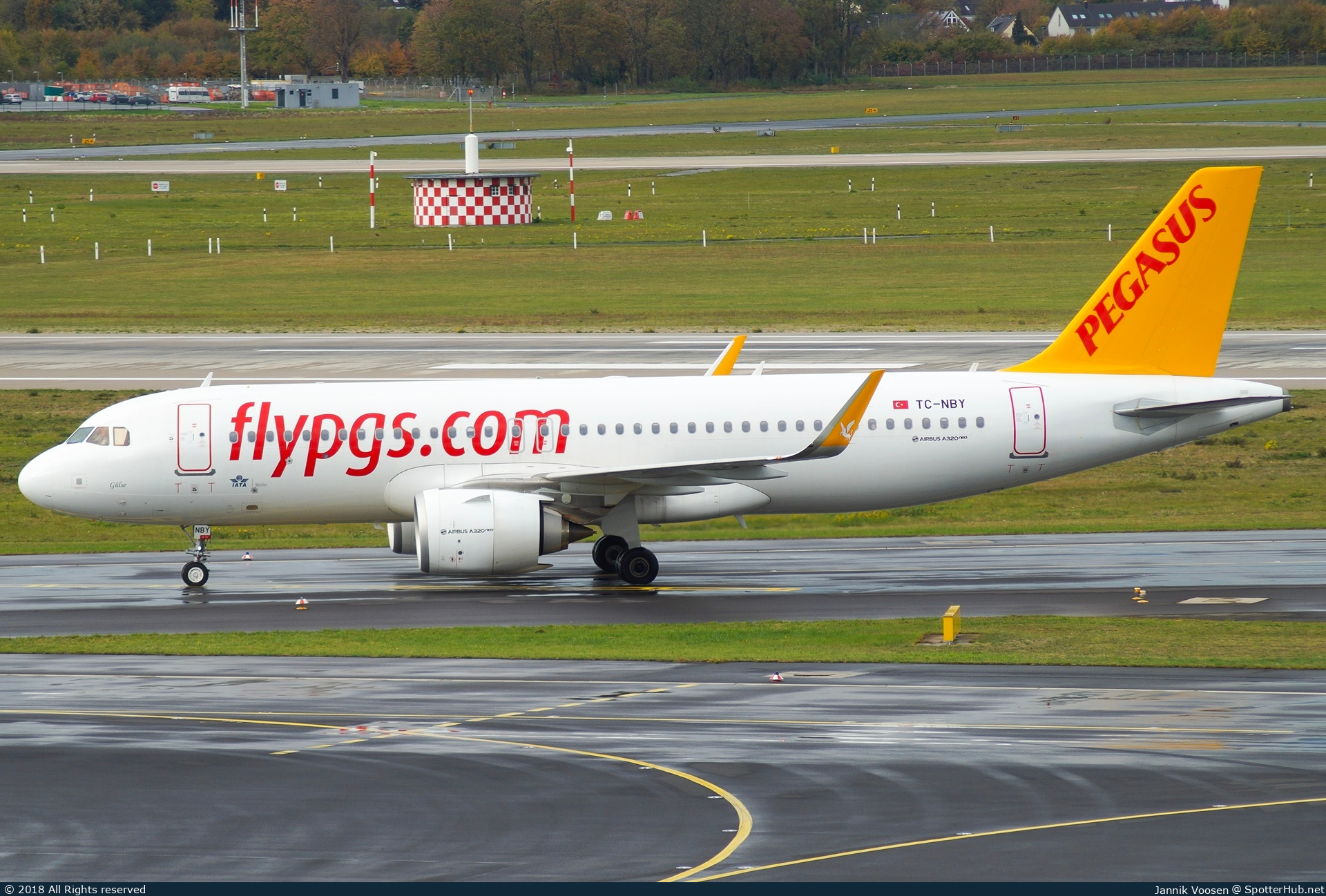 Photo of TC-NBY - Airbus A320-251N operated by Pegasus Airlines