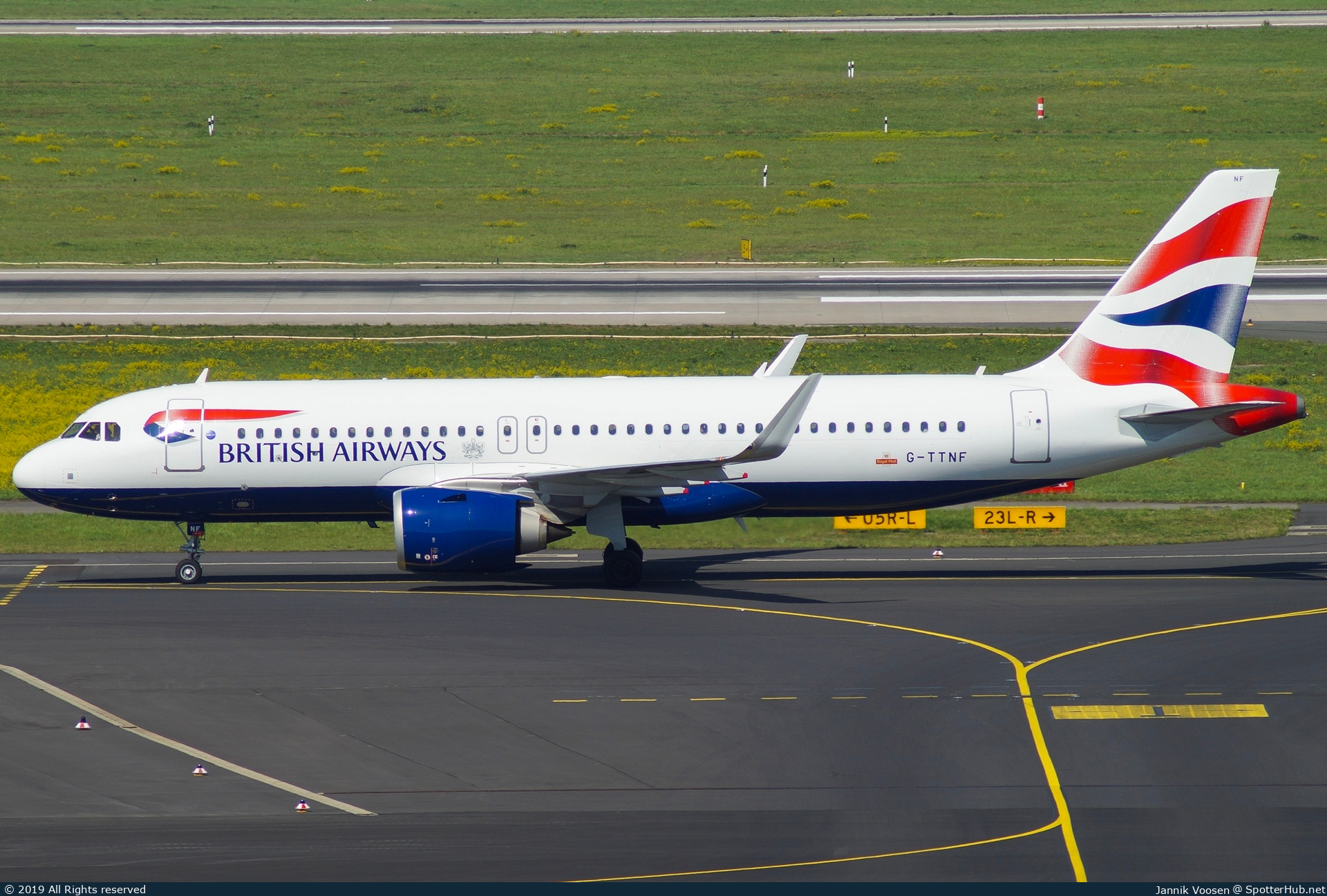 Photo of G-TTNF - Airbus A320-251N operated by British Airways