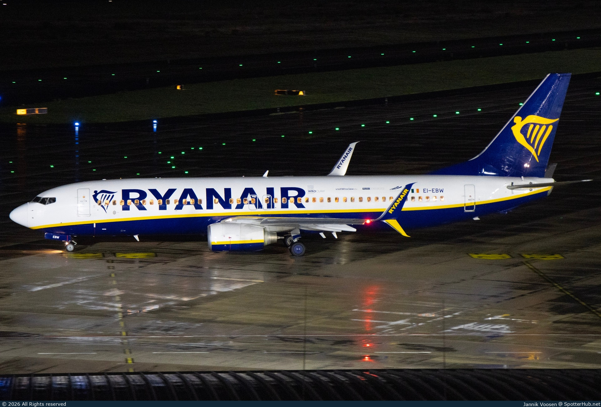 Photo of EI-EBW - Boeing 737-8AS operated by Ryanair