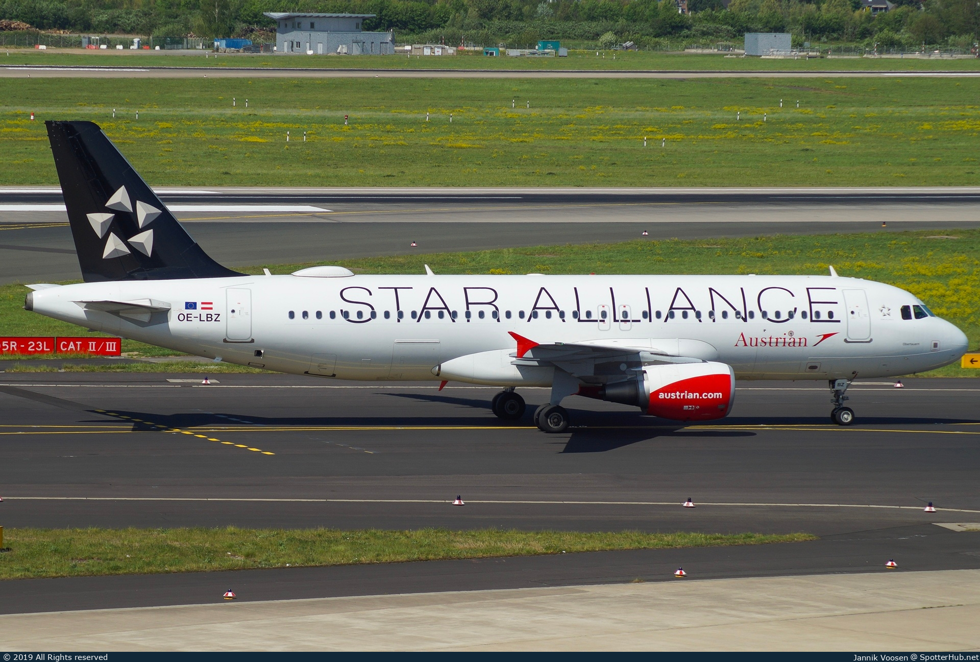 Photo of OE-LBZ - Airbus A320-214 operated by Austrian Airlines