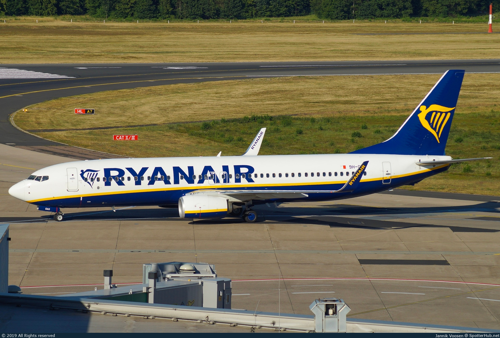 Photo of 9H-QAG - Boeing 737-8AS operated by Ryanair (opb Malta Air)