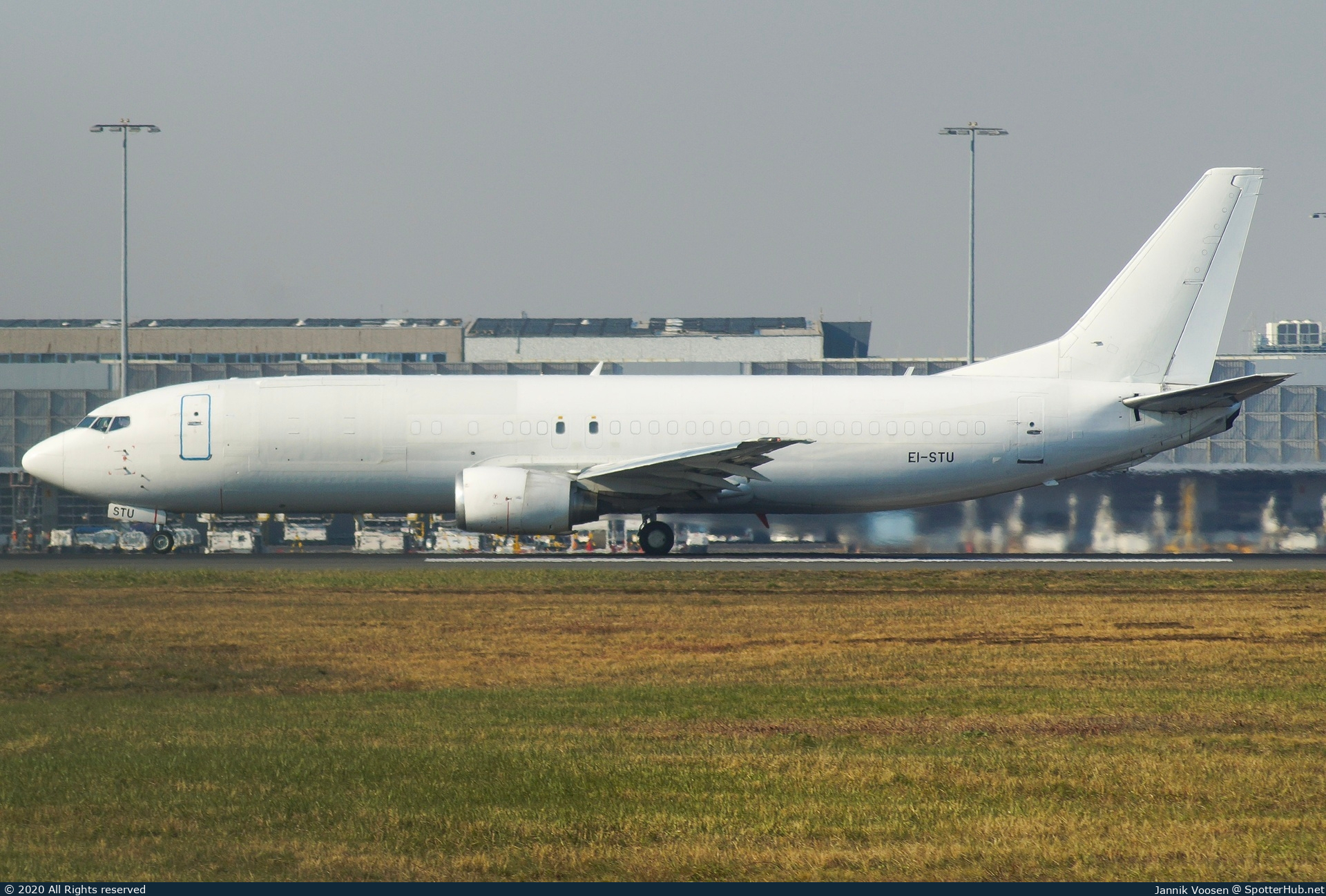 Photo of EI-STU - Boeing 737-4M0(SF) operated by ASL Airlines Ireland