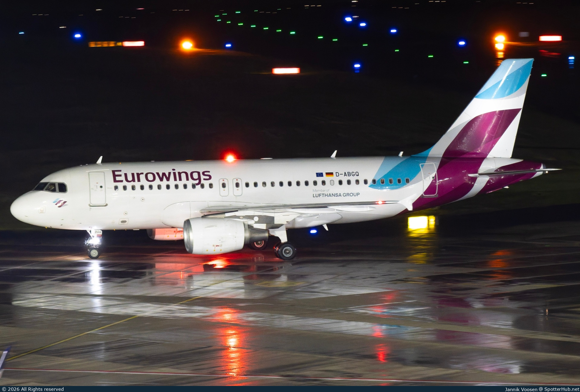 Photo of D-ABGQ - Airbus A319-112 operated by Eurowings