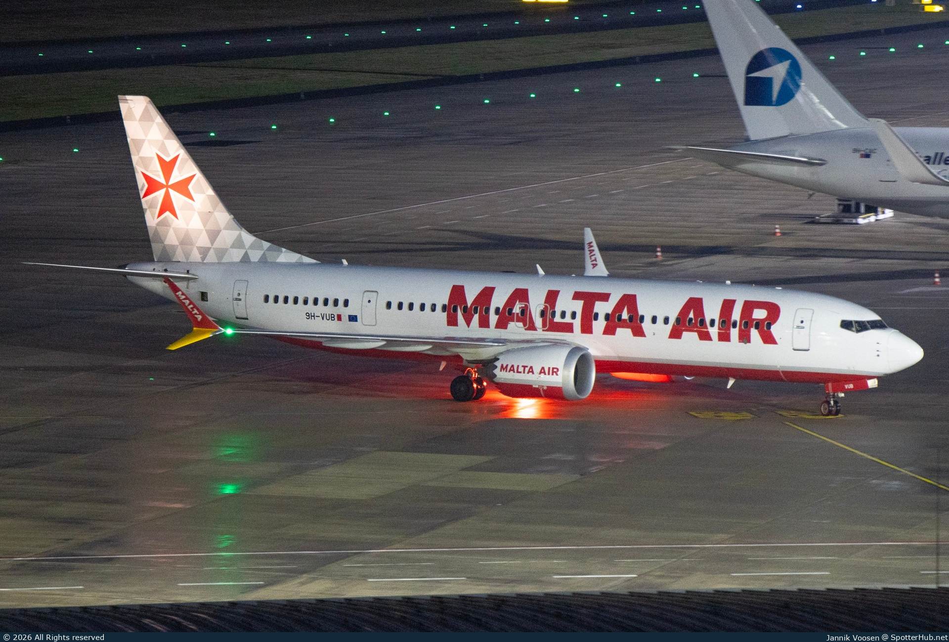 Photo of 9H-VUB - Boeing 737 MAX 8-200 operated by Malta Air